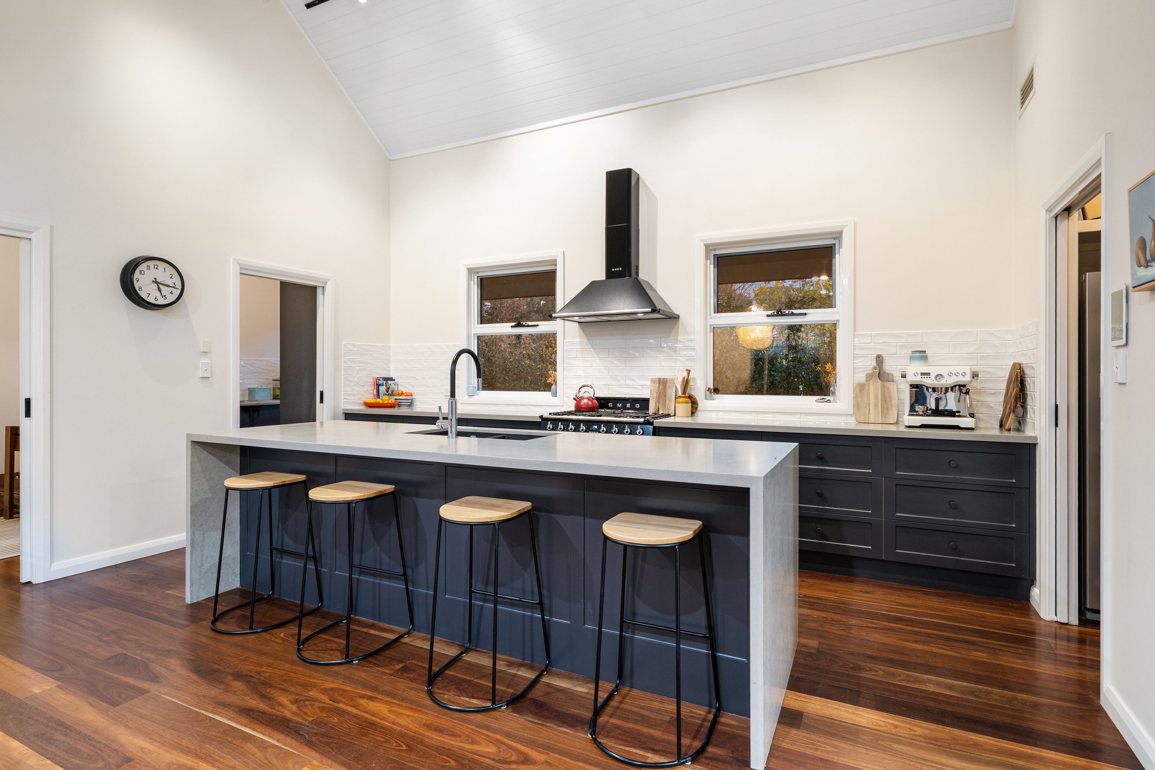 86 Cork Street — photo 3 of 26