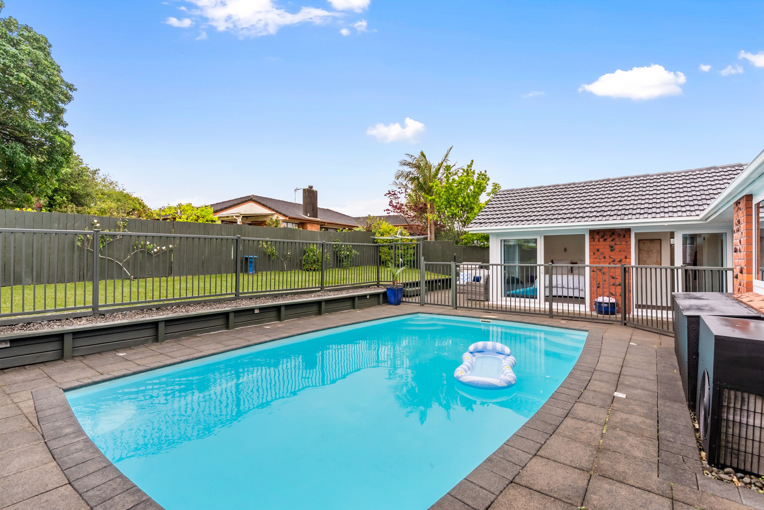 174 Prince Regent Drive, Farm Cove, Manukau City