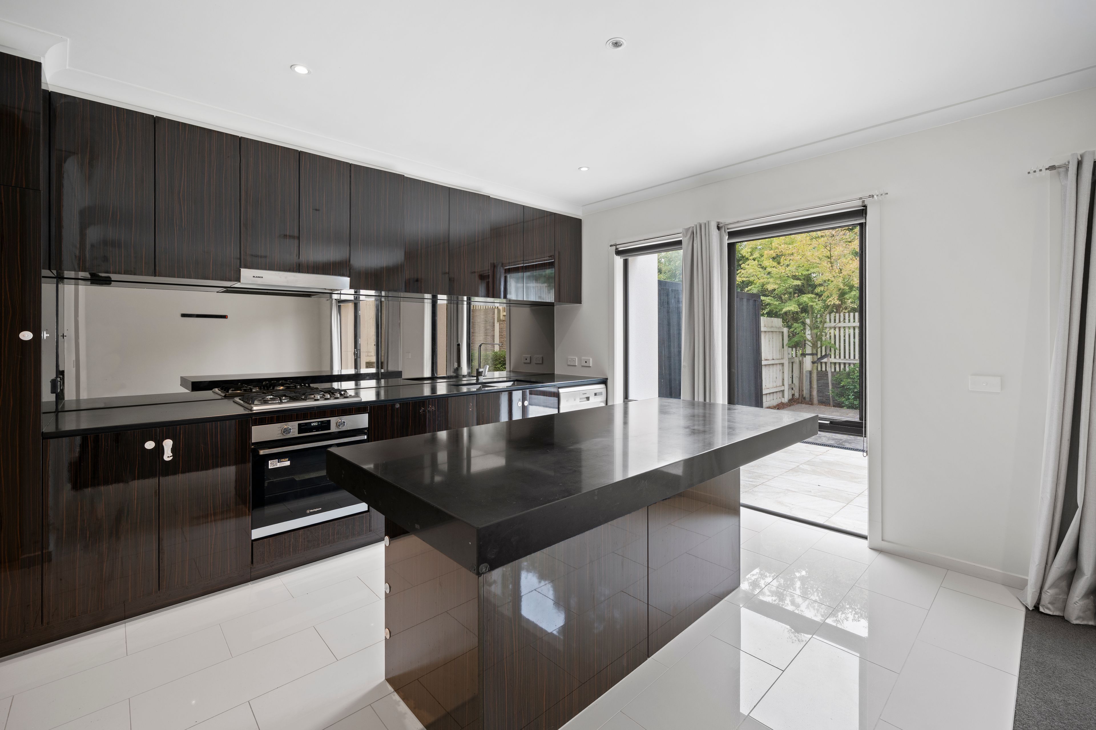 6 Belsay Chase, Chirnside Park, VIC 3116