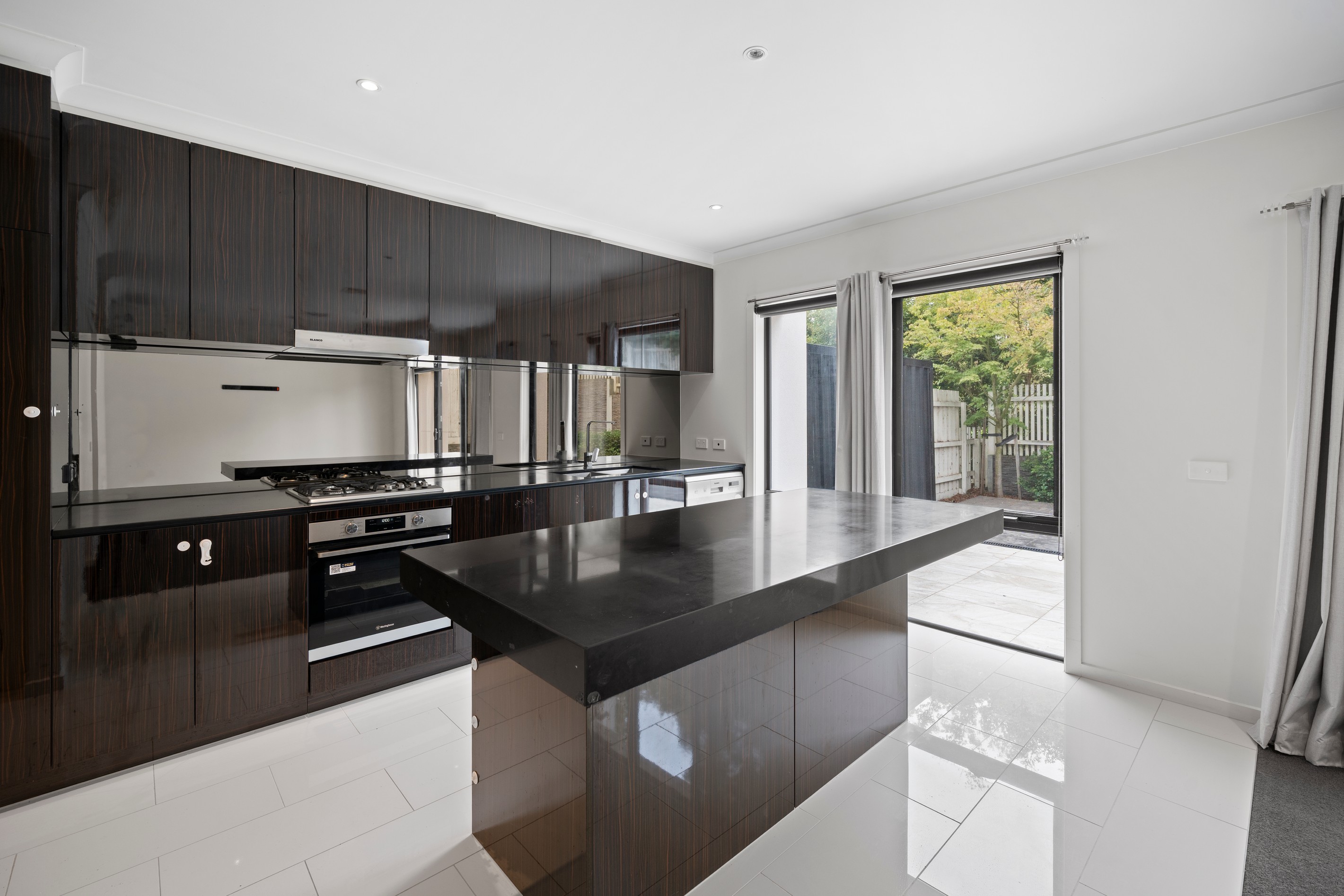 6 Belsay Chase, Chirnside Park, VIC 3116