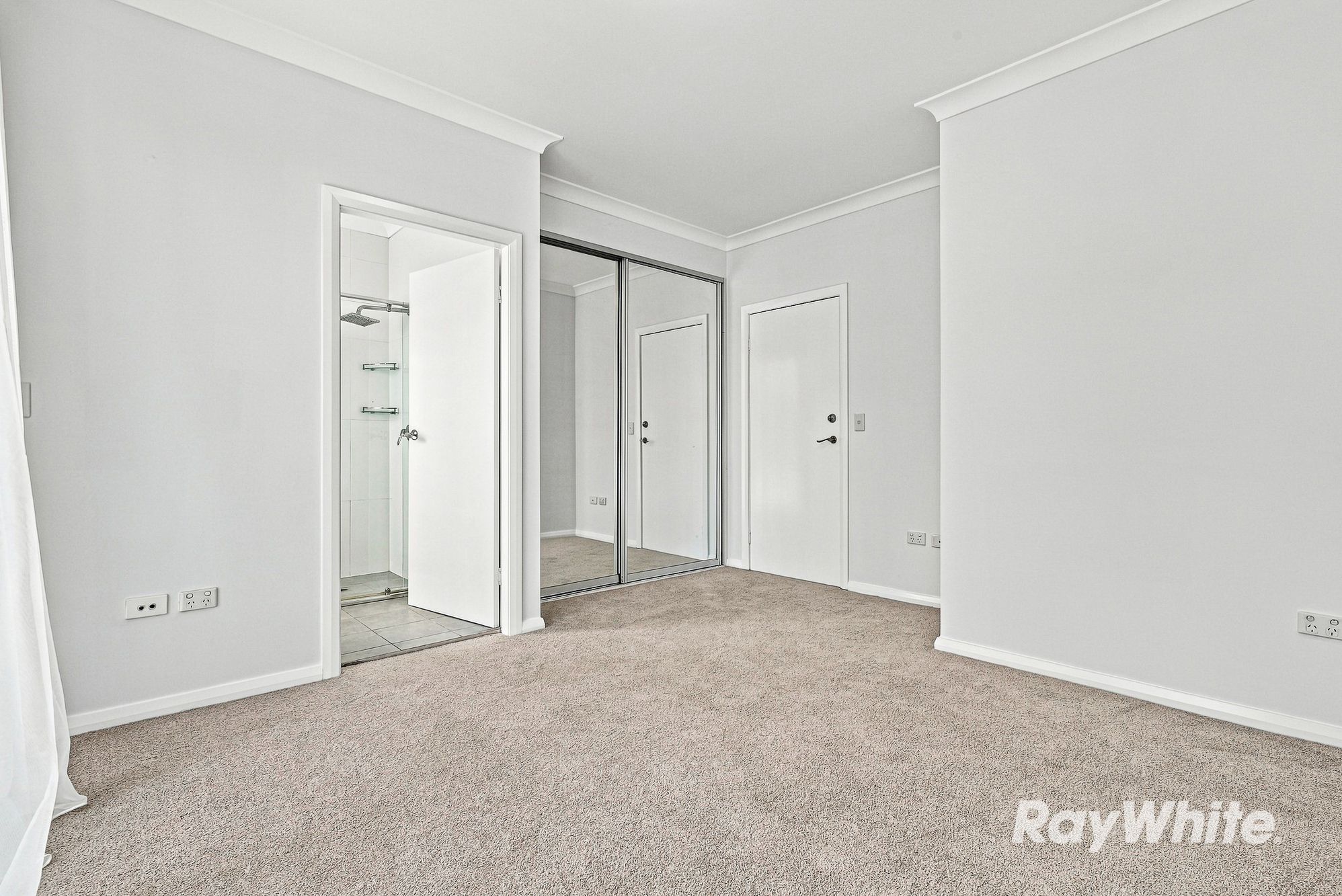 16/23 Elizabeth Street — photo 8 of 21