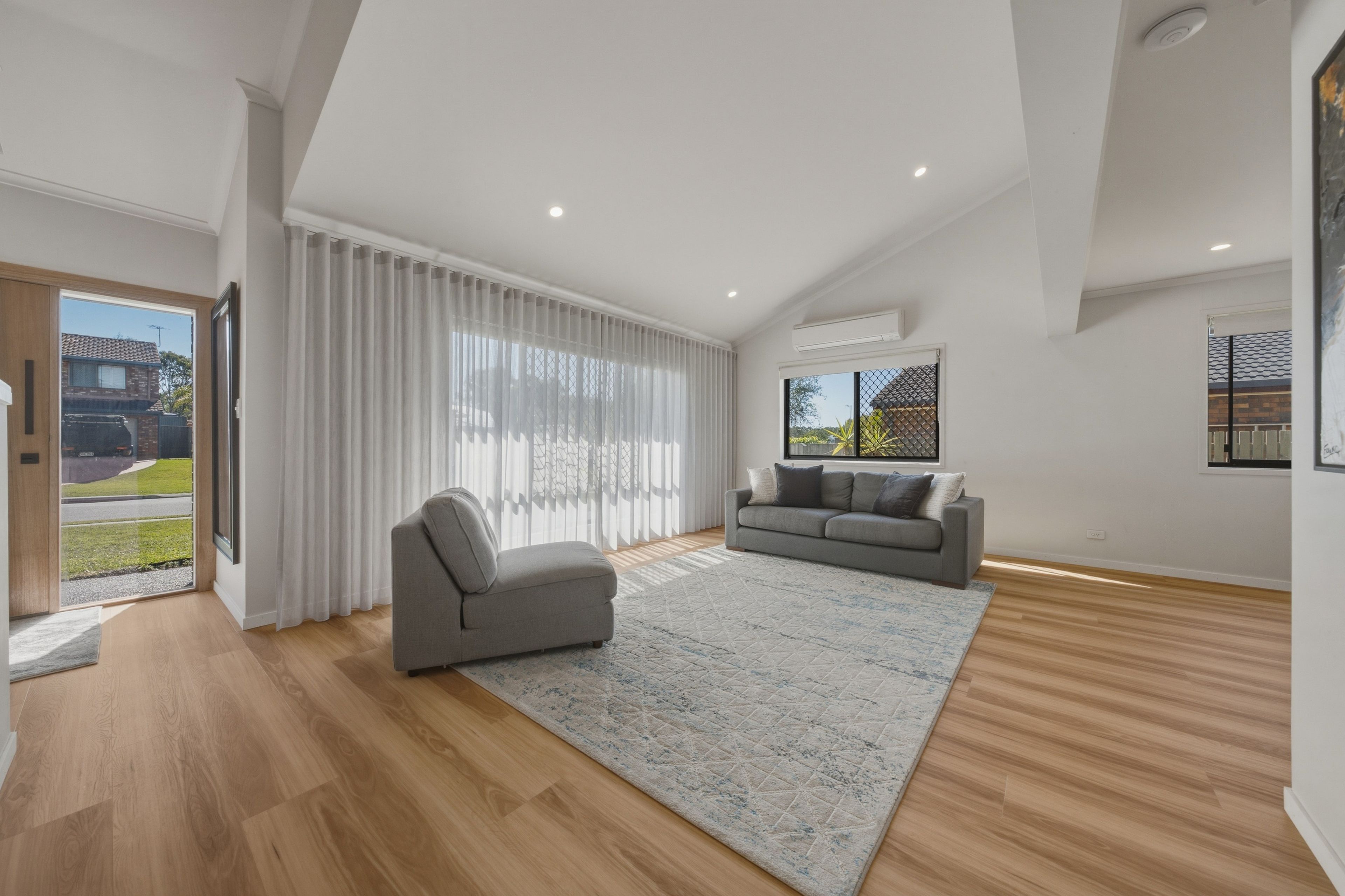 30 Sinatra Crescent — photo 8 of 30