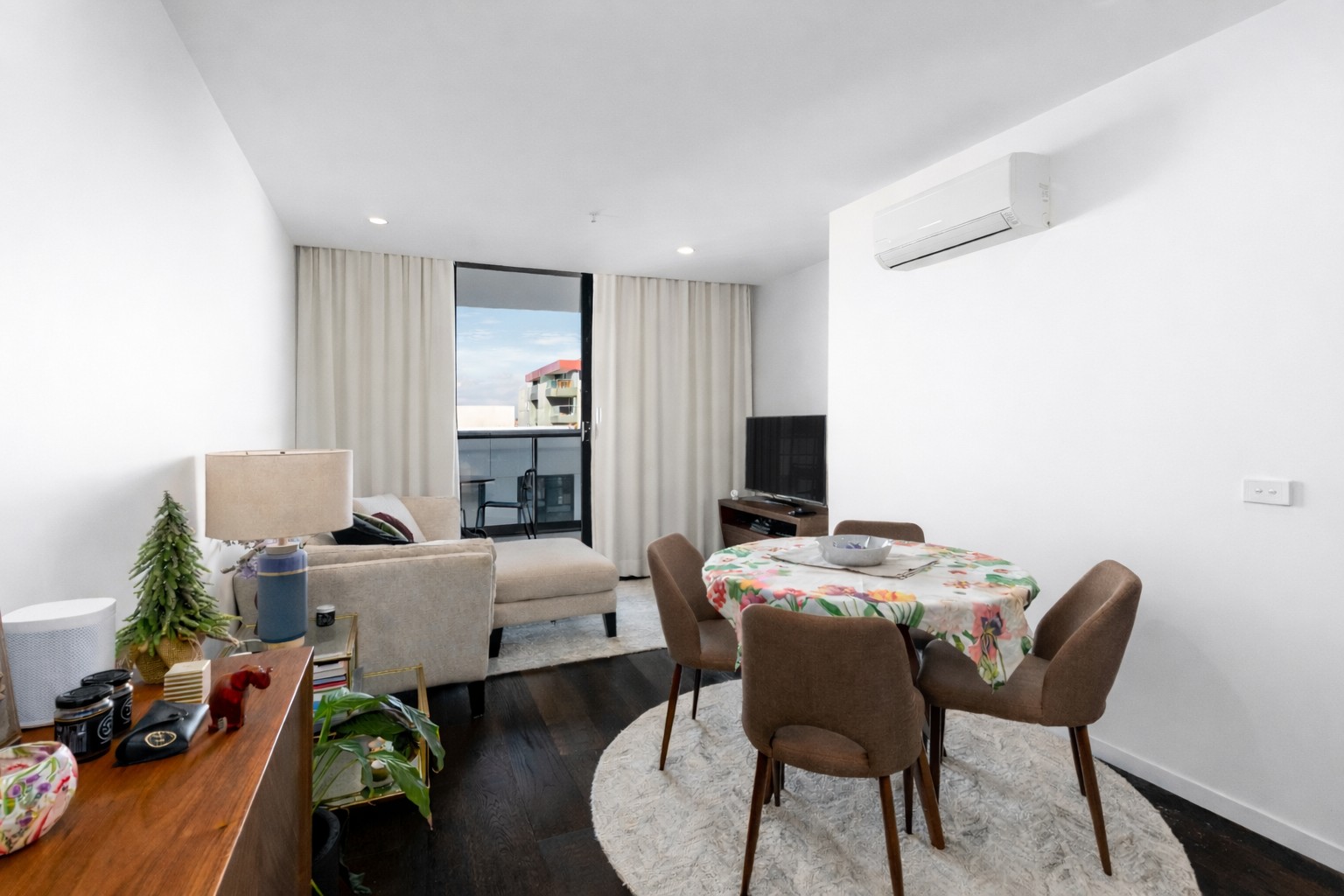 302/6 Dalgety Street, Oakleigh, VIC 3166