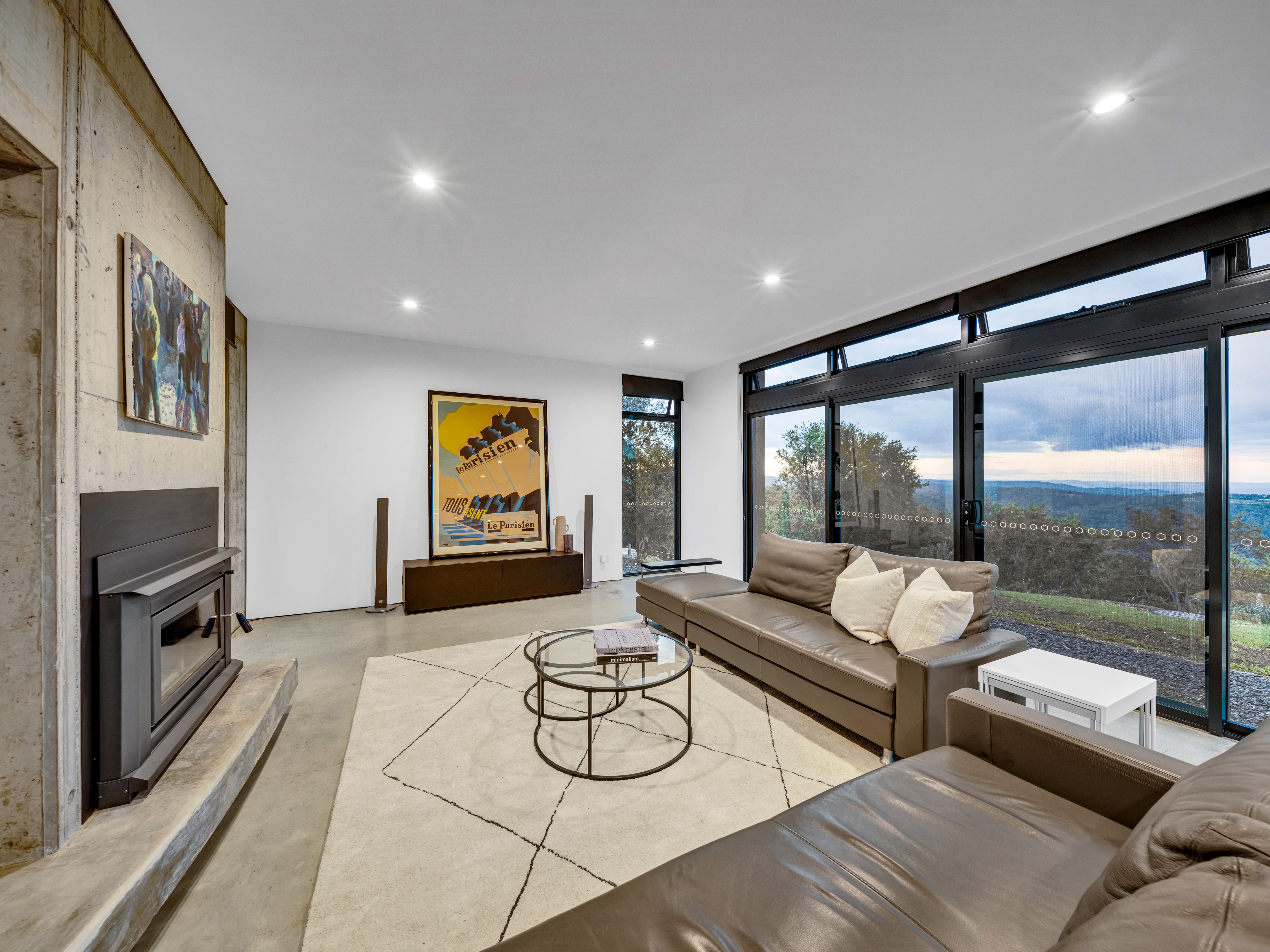 Architectural Masterpiece with Panoramic Glasshouse Mountain Views — photo 13 of 28