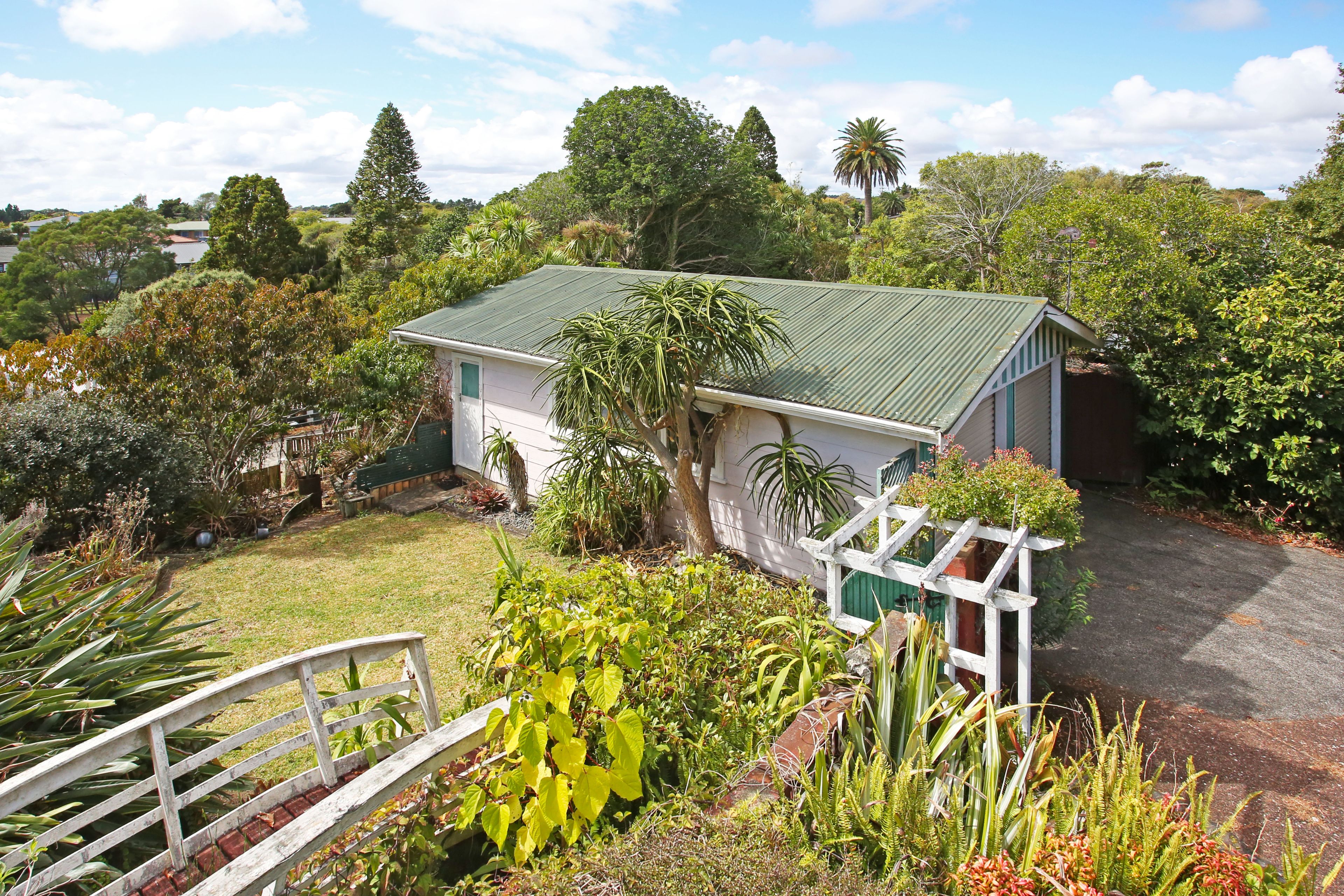 12 Kaiwaka Road, Waiuku, Franklin