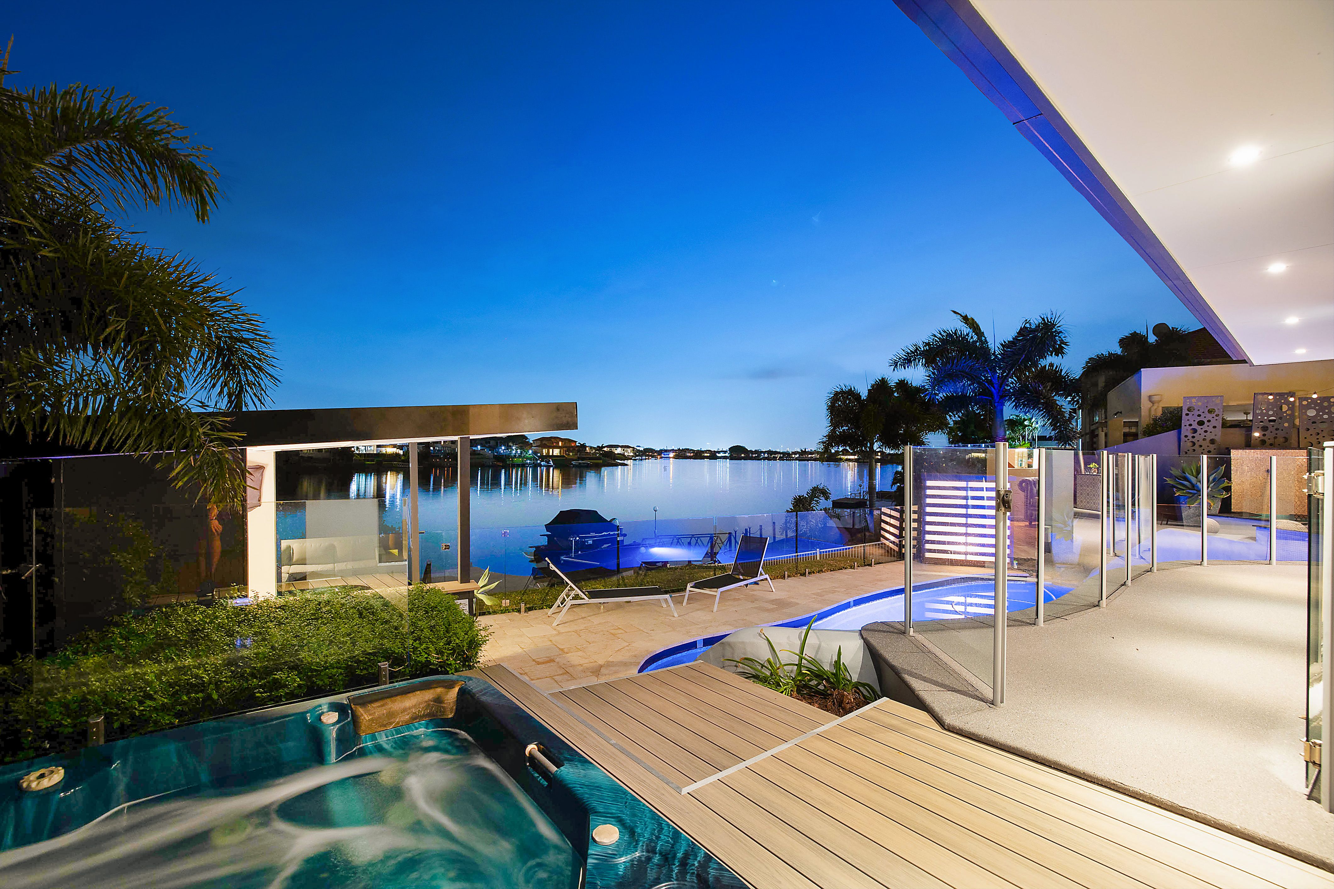 28 Port Jackson Boulevard, Clear Island Waters QLD 4226