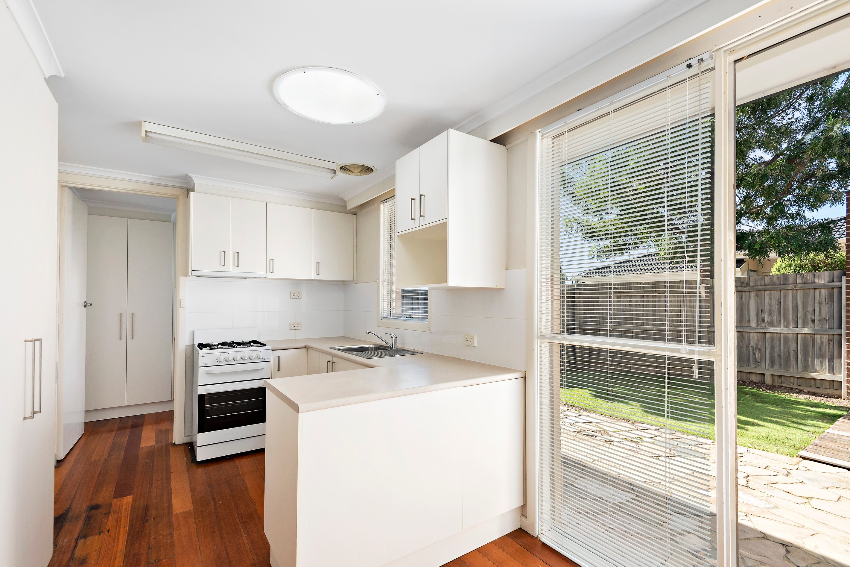 1/53 Rosslyn Avenue, Seaford, VIC 3198