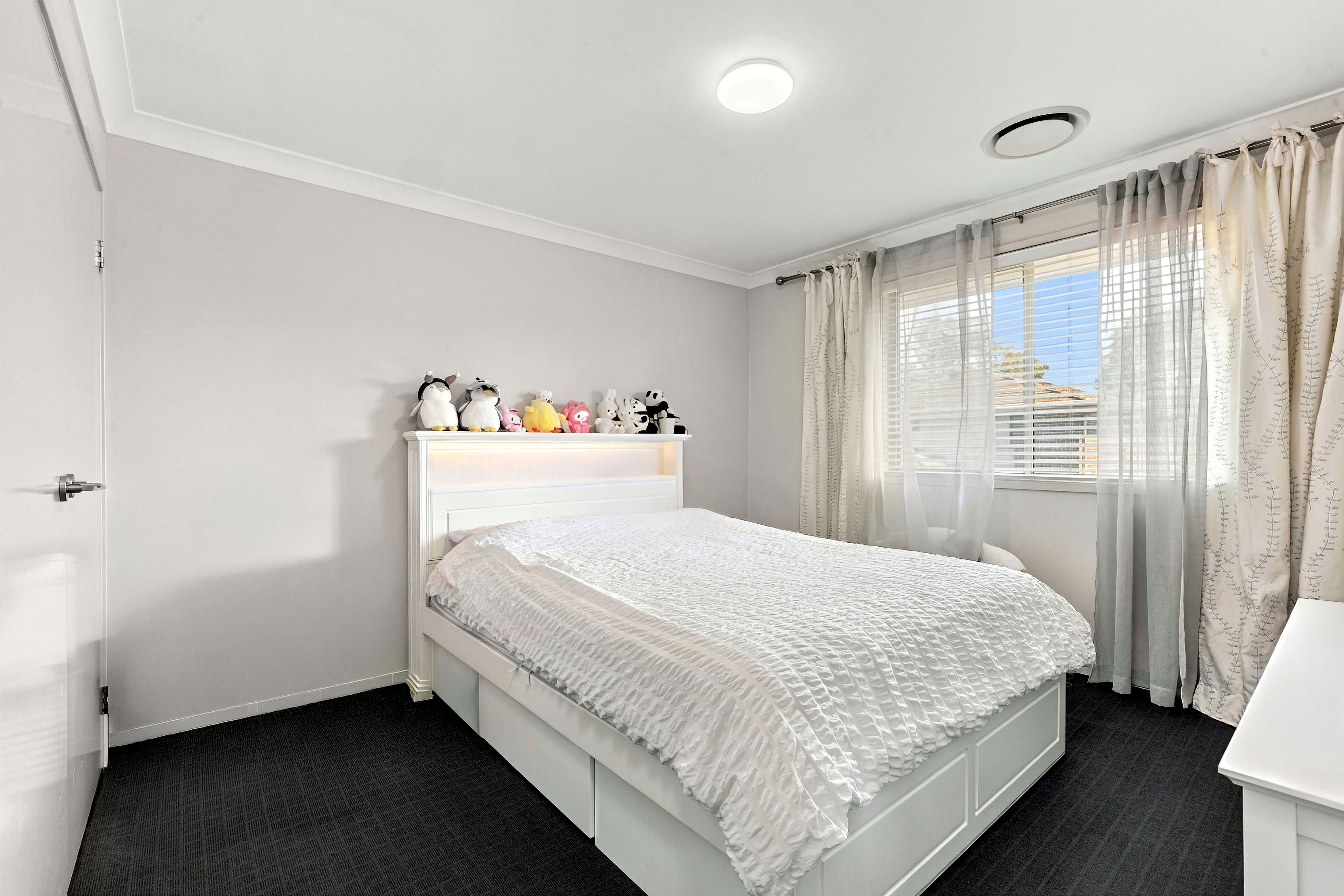 16 Rensberg Way — photo 15 of 18