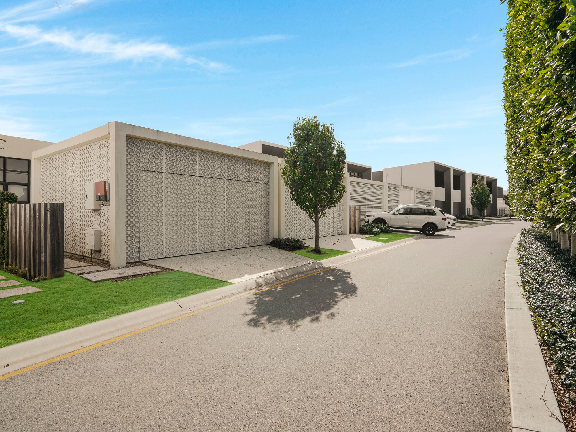 23 Theatre Drive, Benowa, QLD 4217