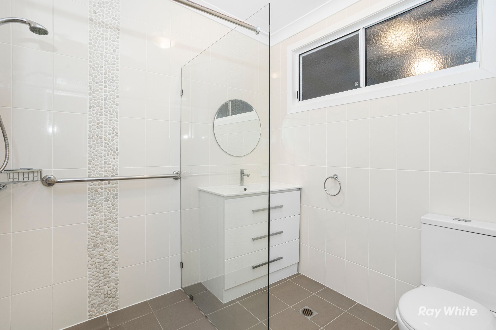 54 Farnborough Road — photo 14 of 23