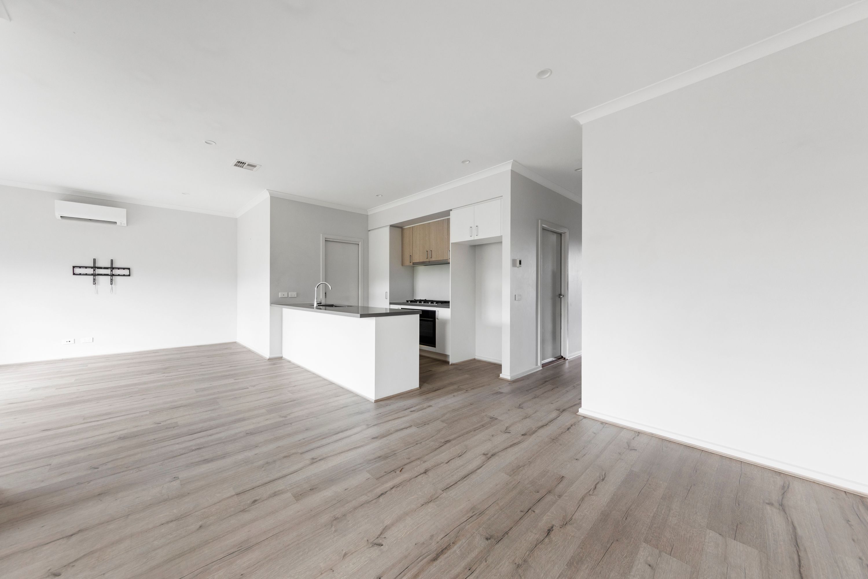 10 Grace Street — photo 7 of 30