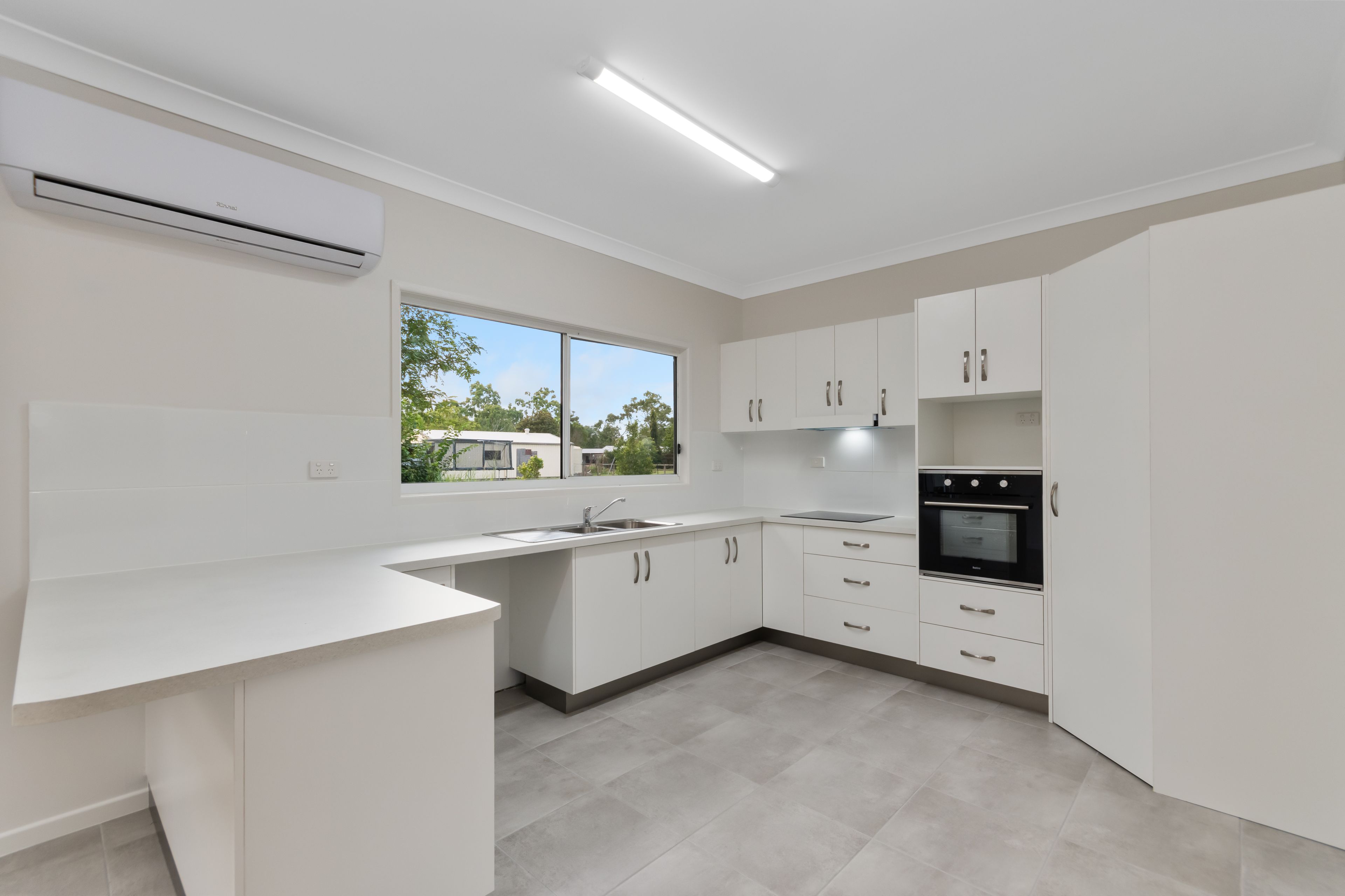30-36 Noyland Road, Alligator Creek, QLD 4816