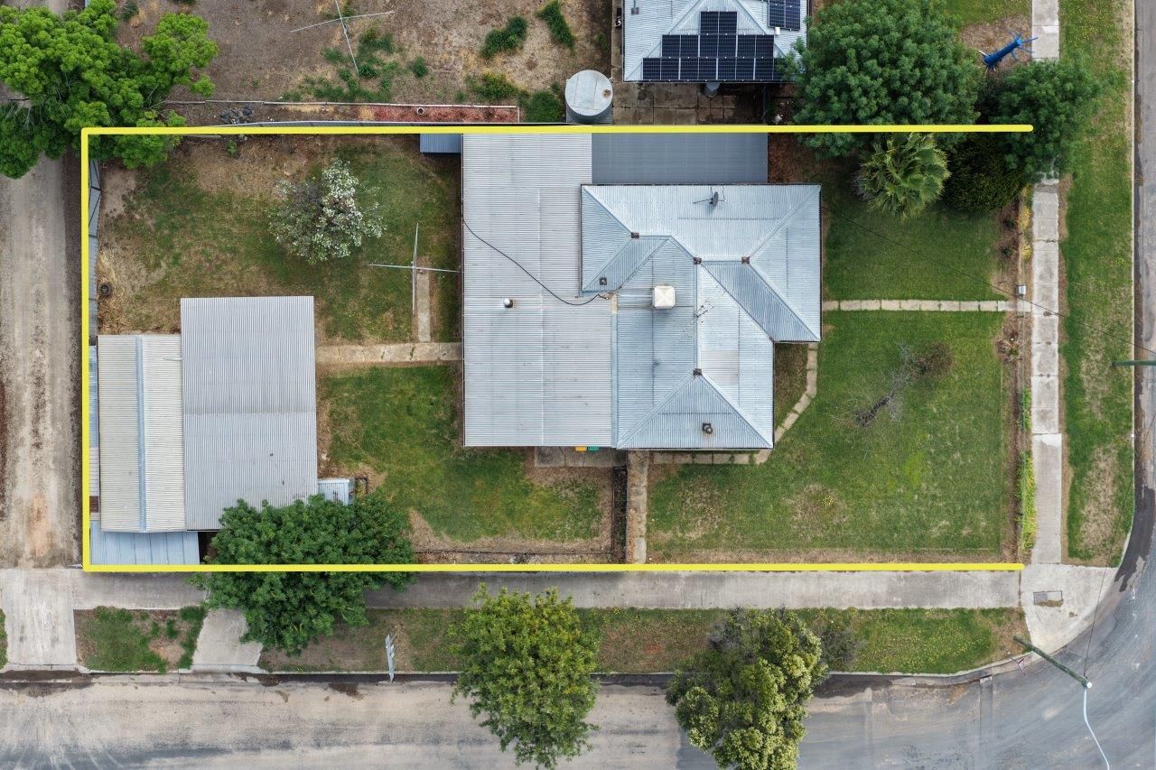 52 Tallow Street — photo 10 of 12