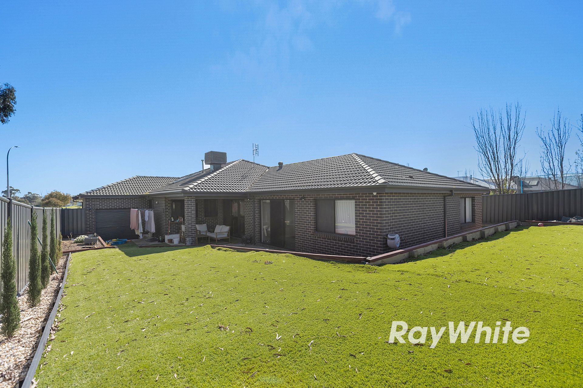 2 Daisy Street — photo 19 of 24