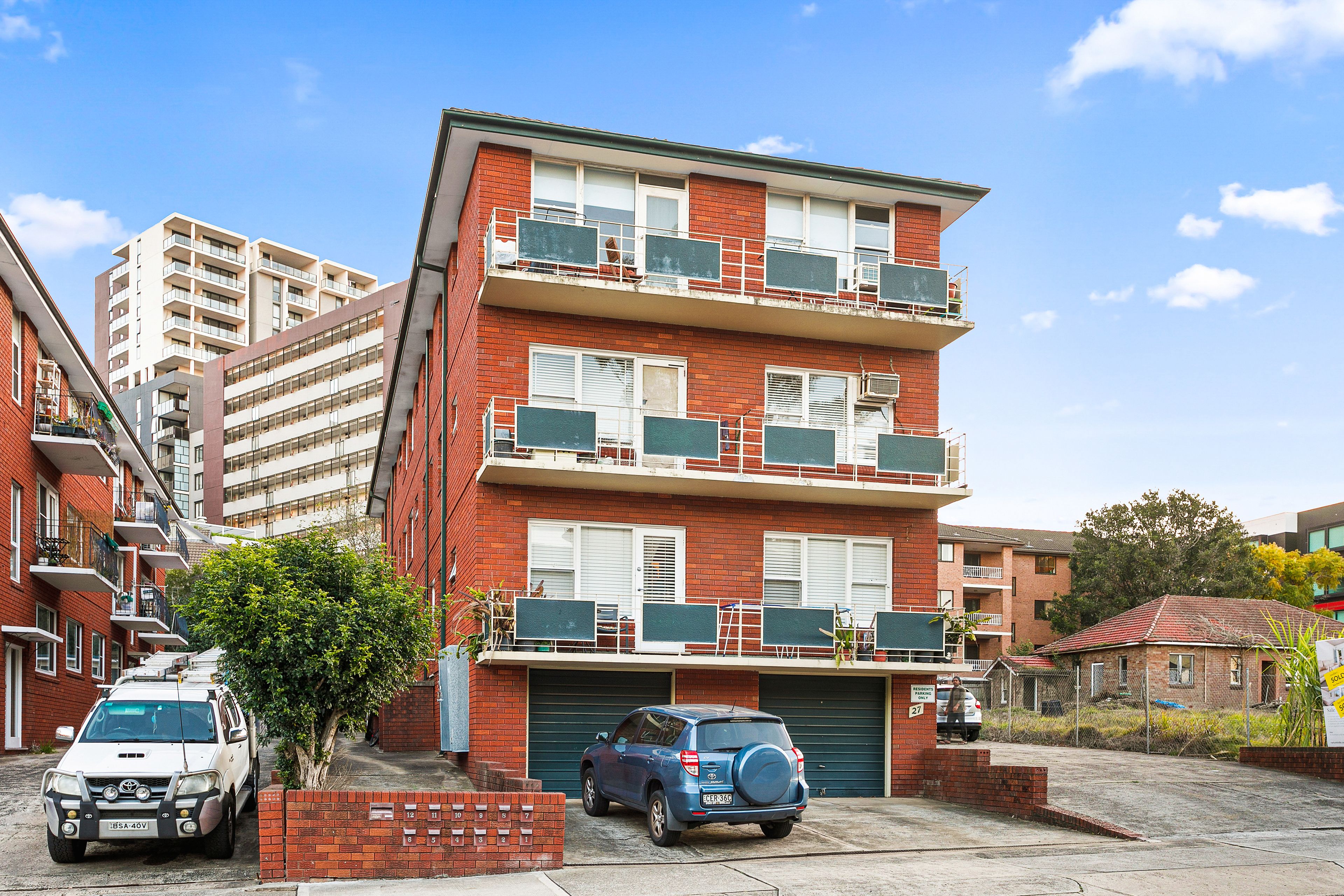 27 Gloucester Road, Hurstville NSW 2220