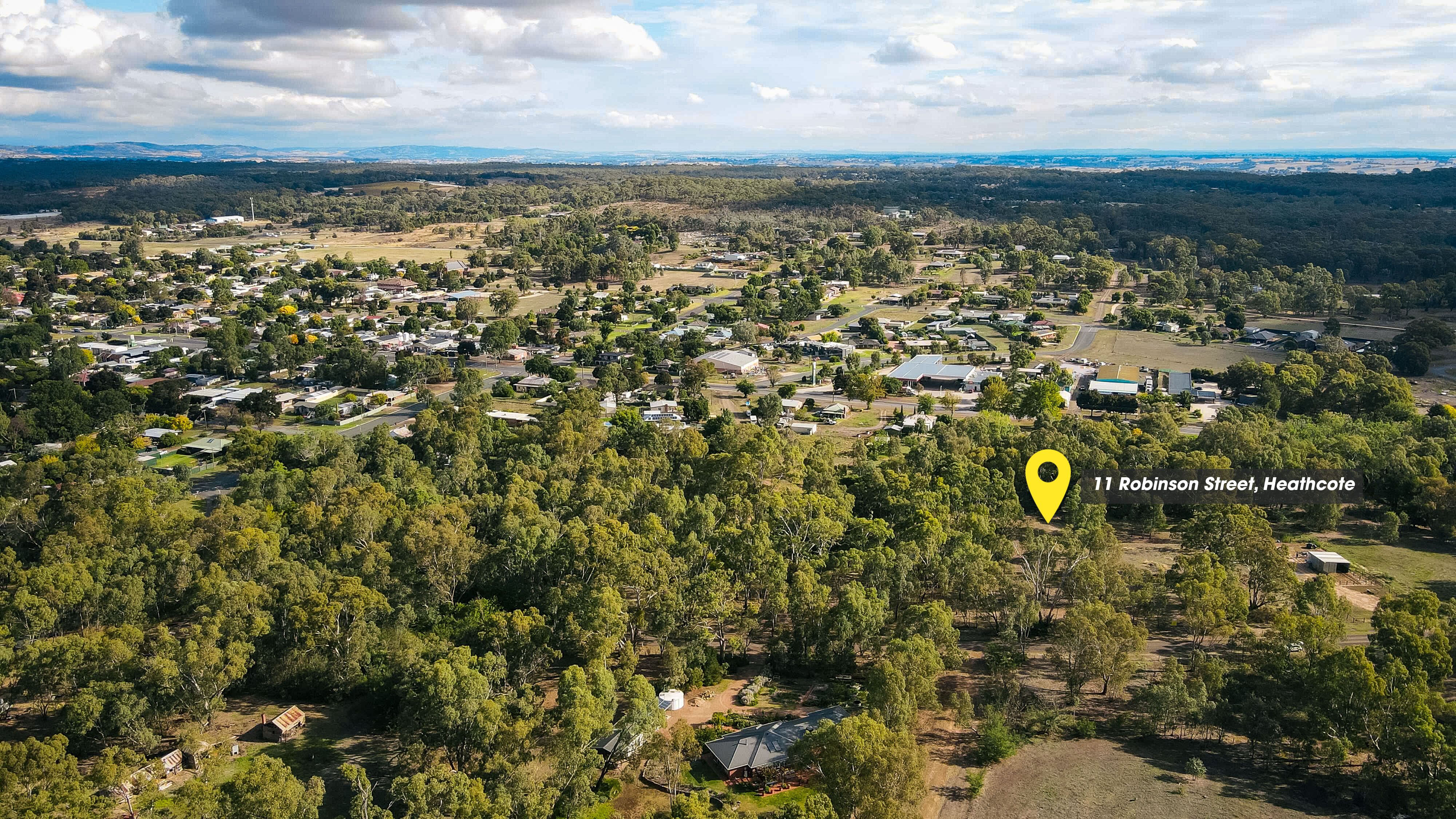 11 Robinson Street, Heathcote, VIC 3523