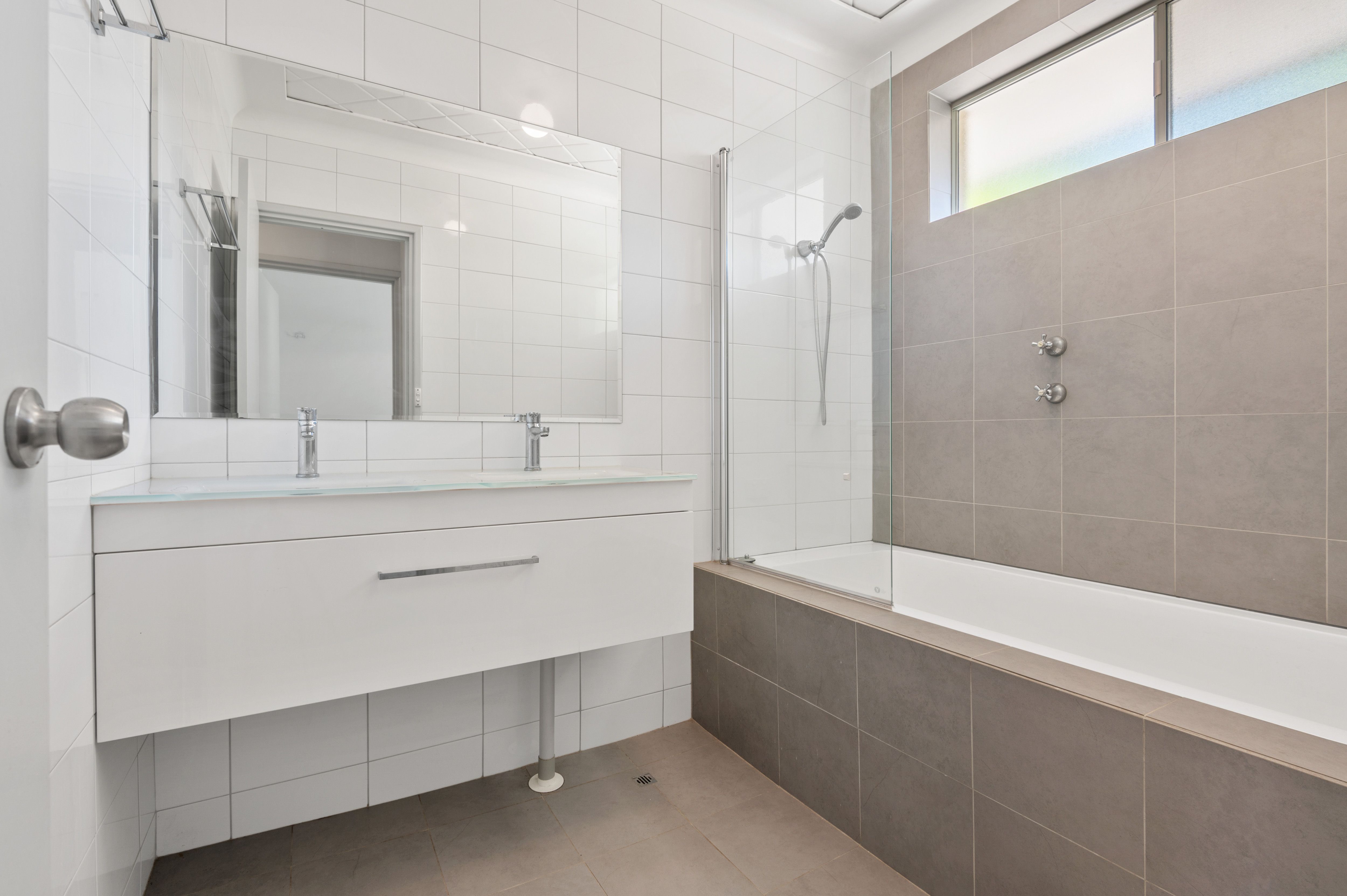 3 Regency Drive — photo 4 of 12