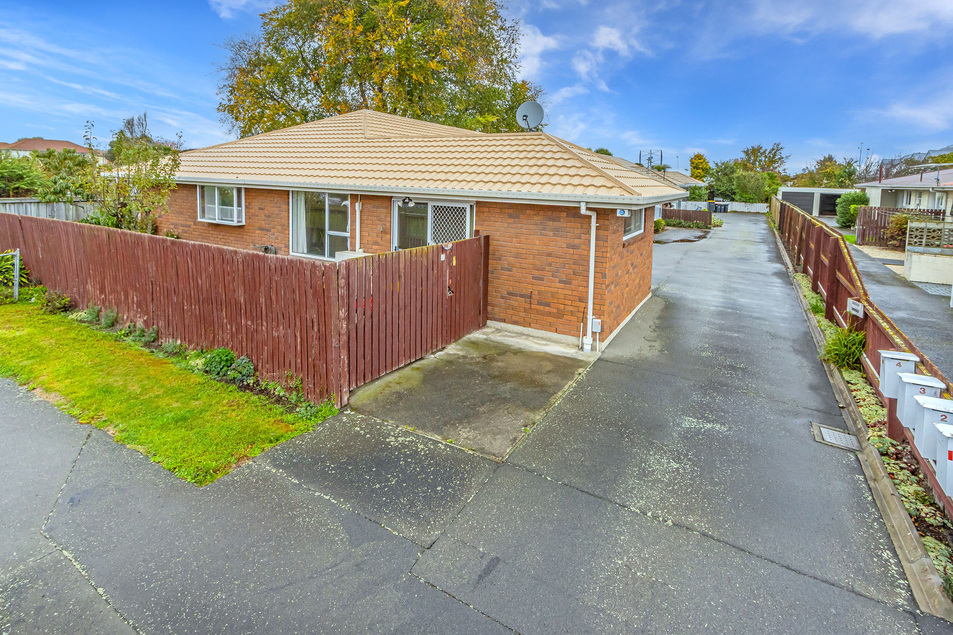 1/7 Dilworth Street, Riccarton, Christchurch City 8041 - Sold House ...