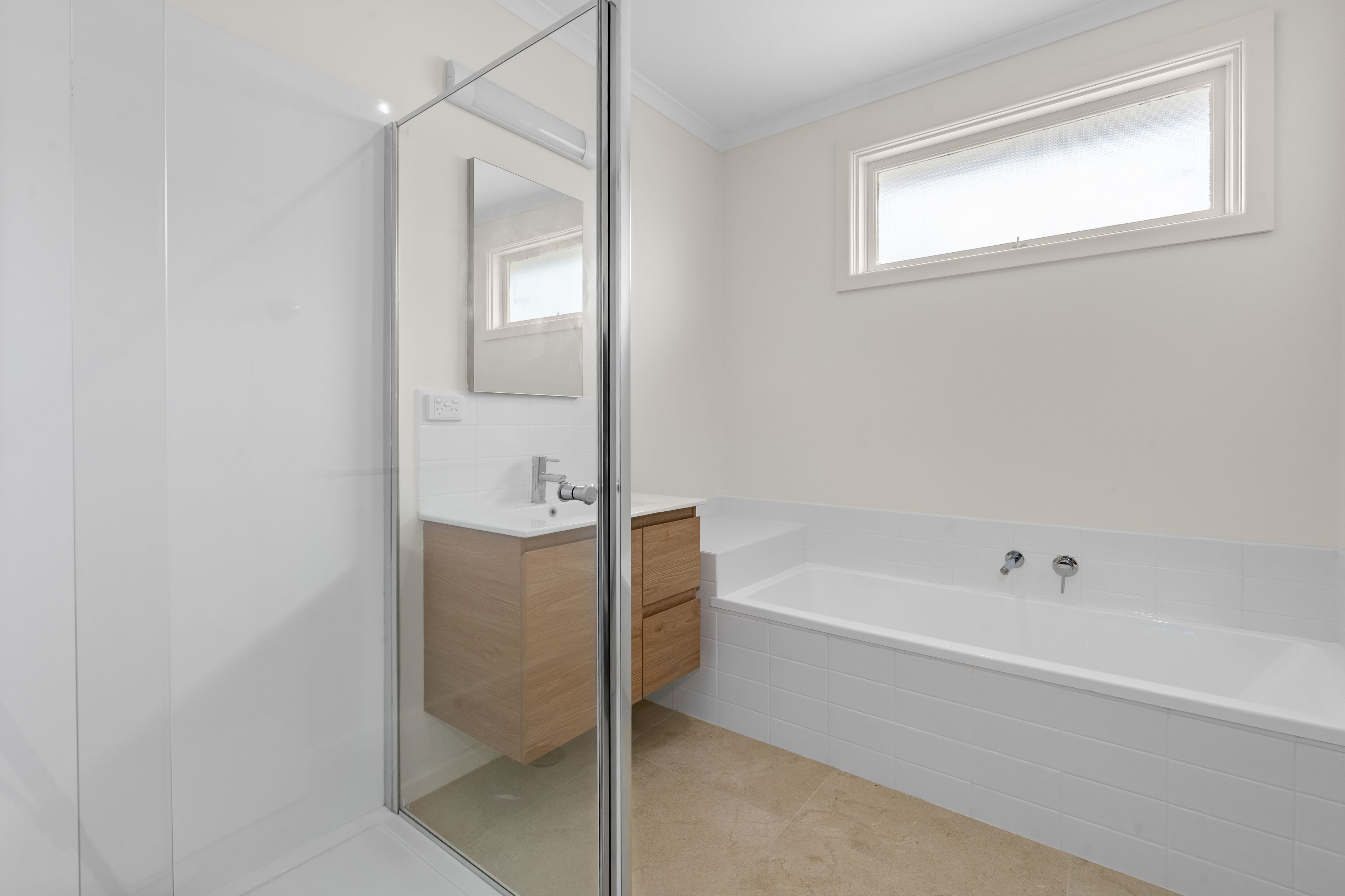 15 & 15A Gobur Street — photo 7 of 26