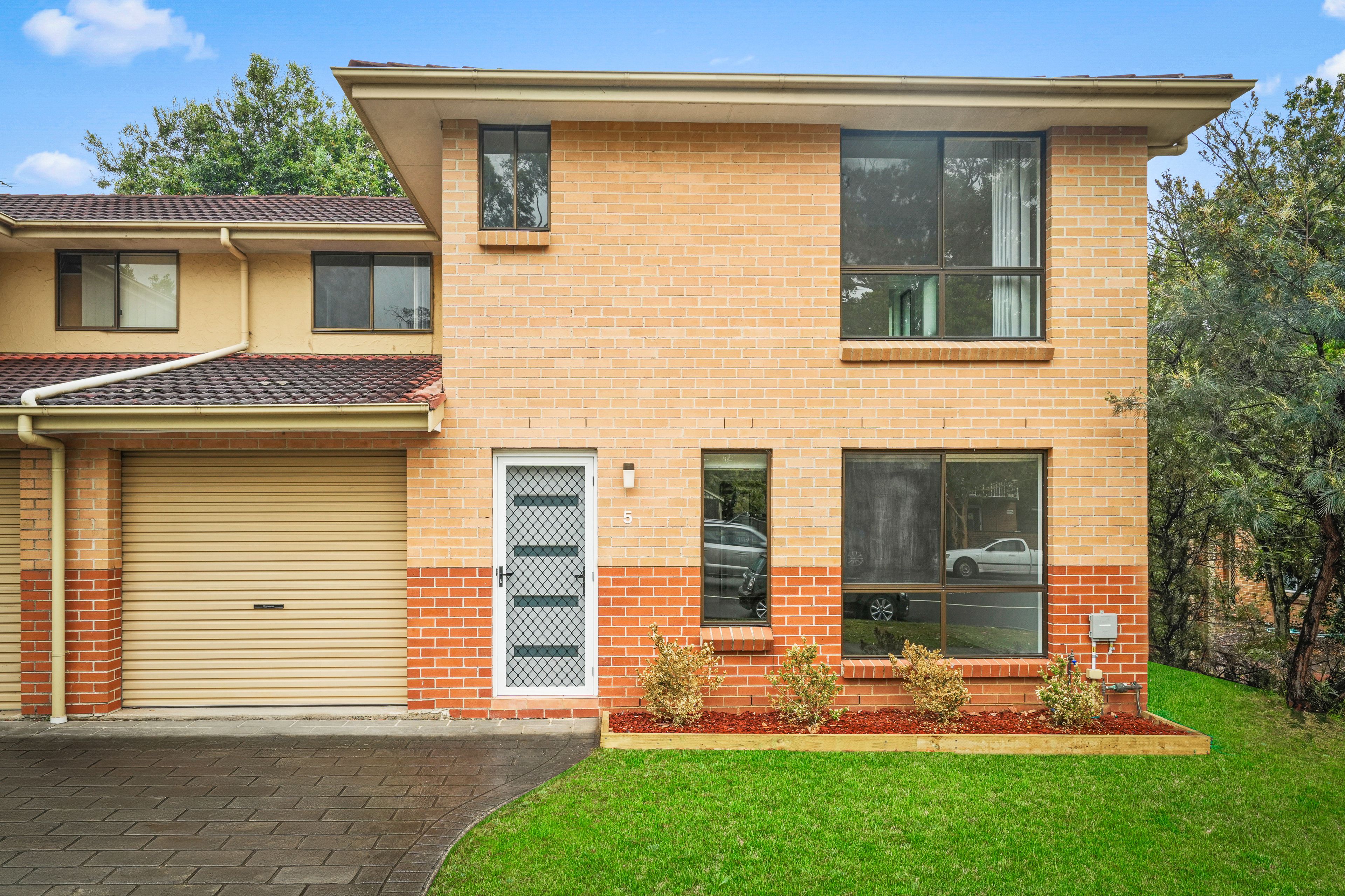 29-35 Bringelly Road , Kingswood NSW 2747