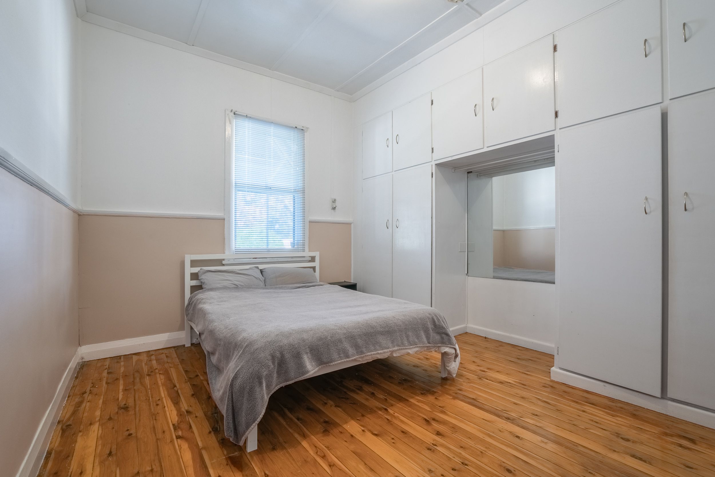 130 Myall Street — photo 8 of 18