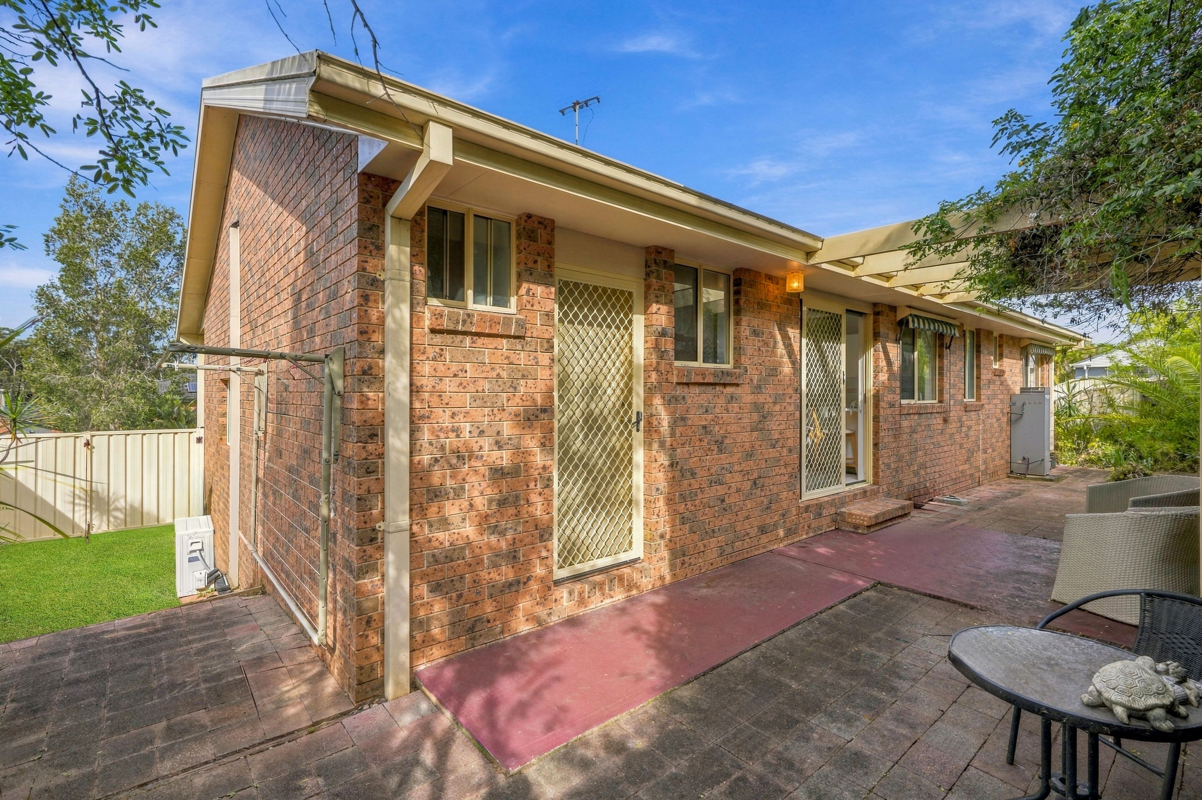 53 Roberta Street — photo 11 of 15