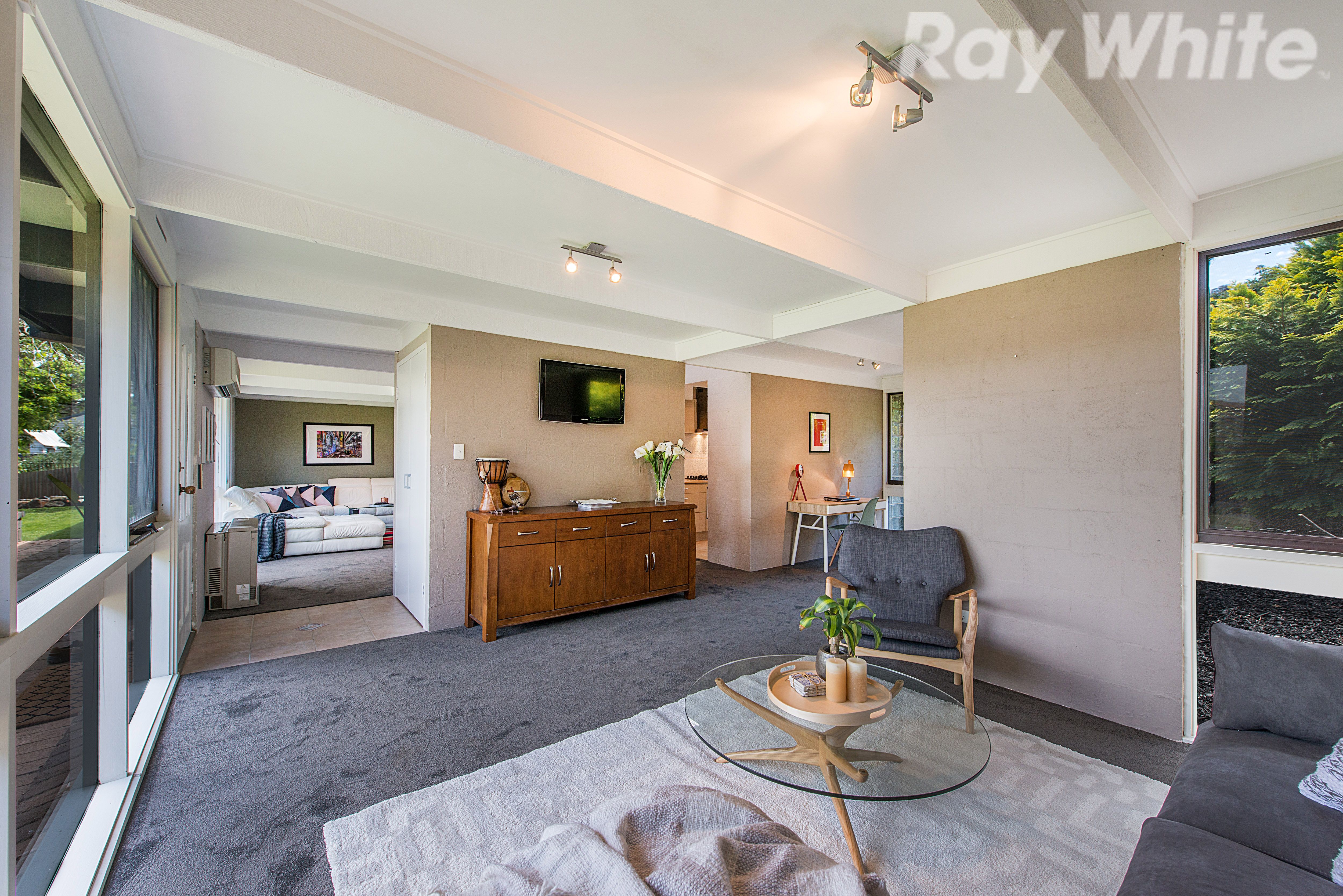 53 Landscape Drive, Mooroolbark, VIC 3138