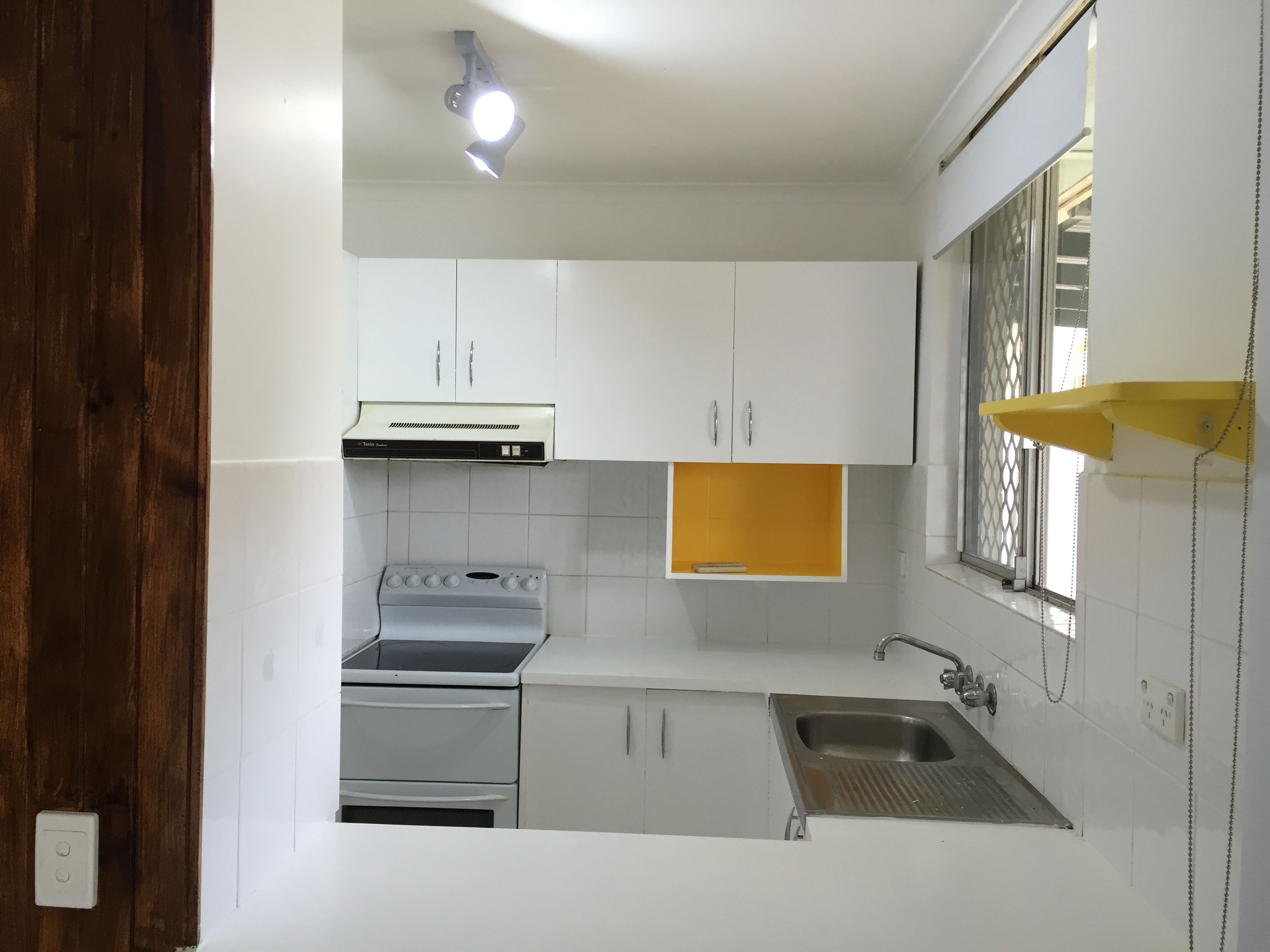 2/2 Carmel Court, Broadbeach Waters, QLD 4218