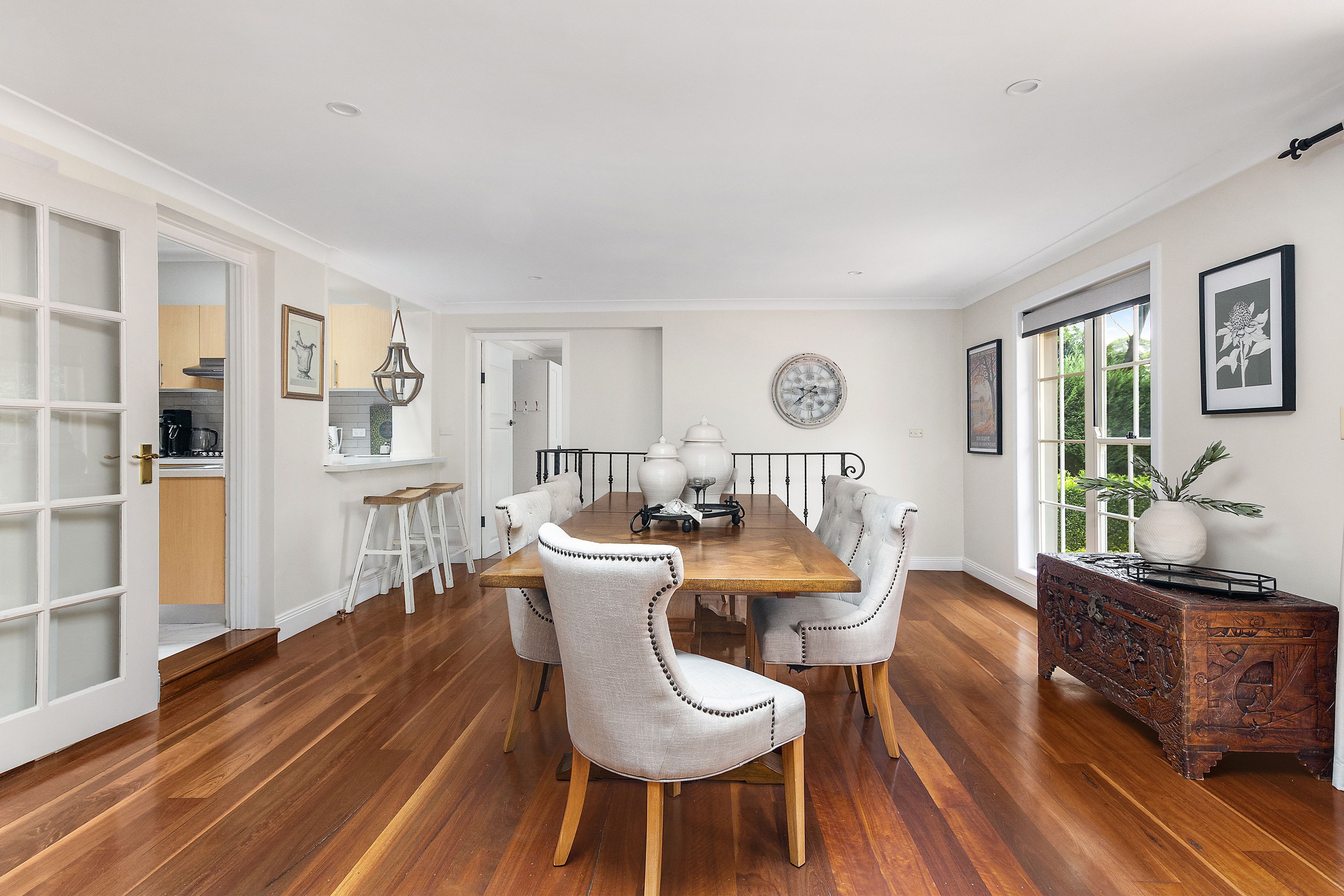 10 Crown Road — photo 5 of 12