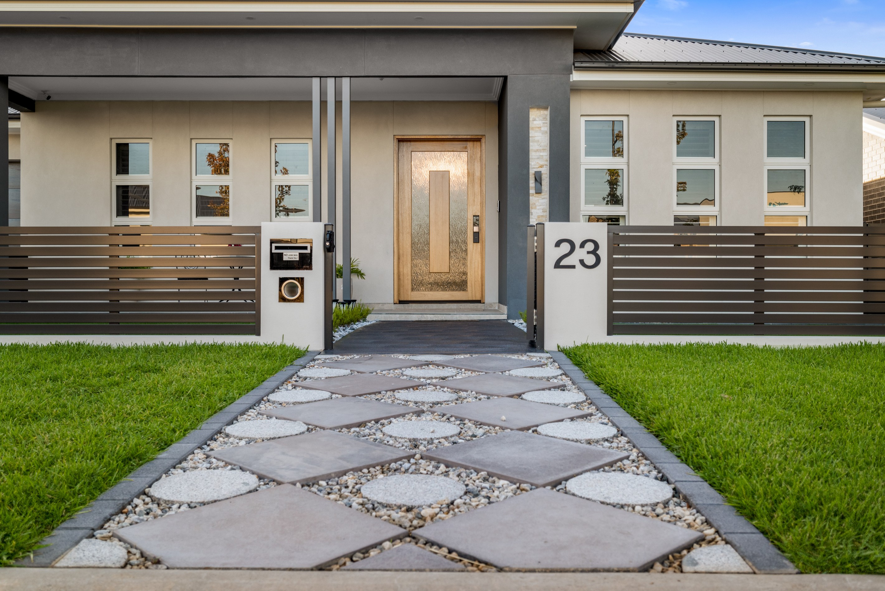 23 Renshaw Street, Catherine Field, NSW 2557