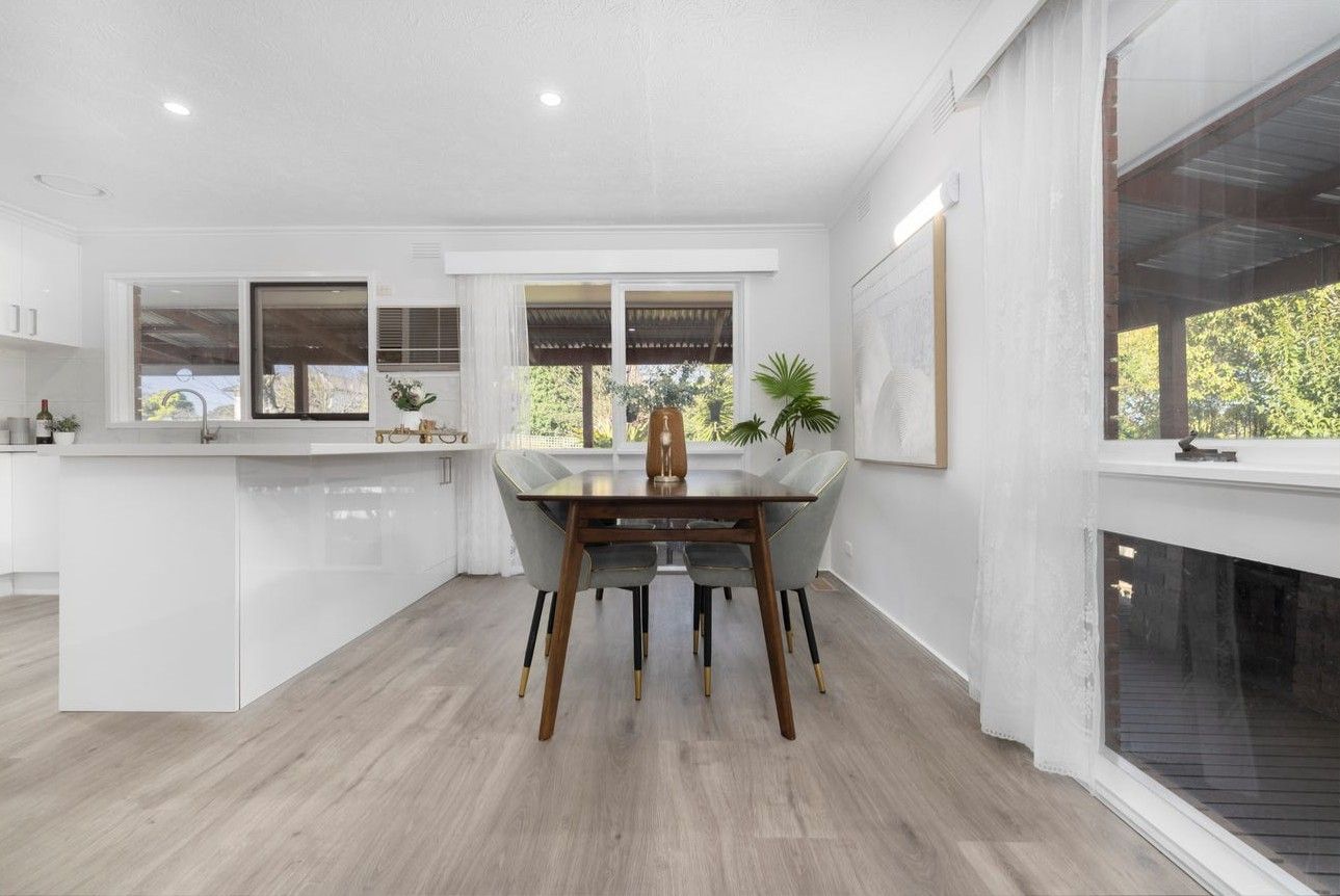 53 Bona Vista Road — photo 3 of 20