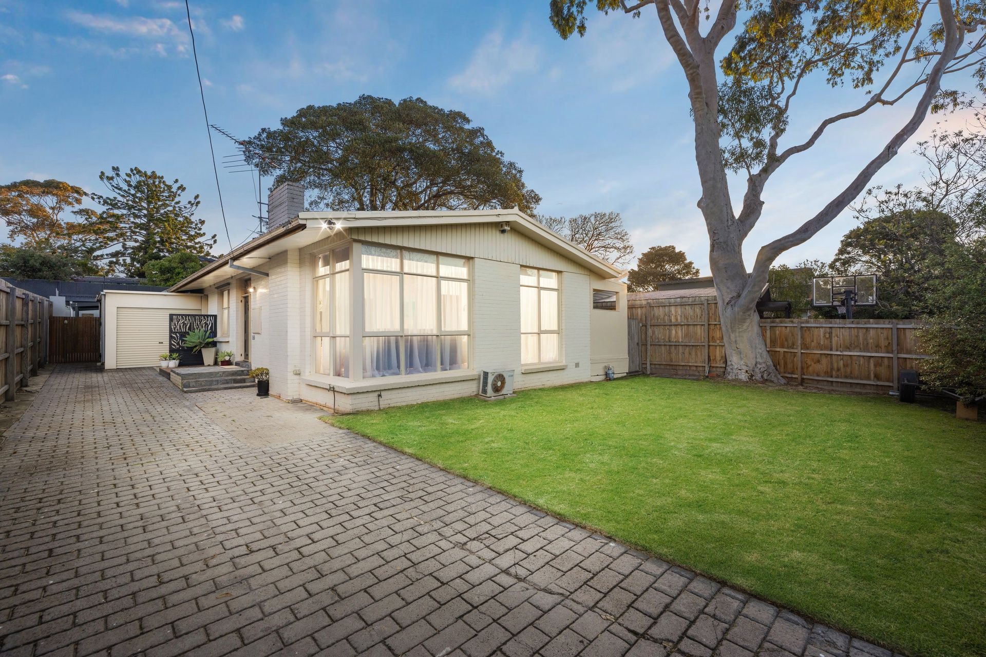 30 Folkestone Crescent, Beaumaris, VIC 3193