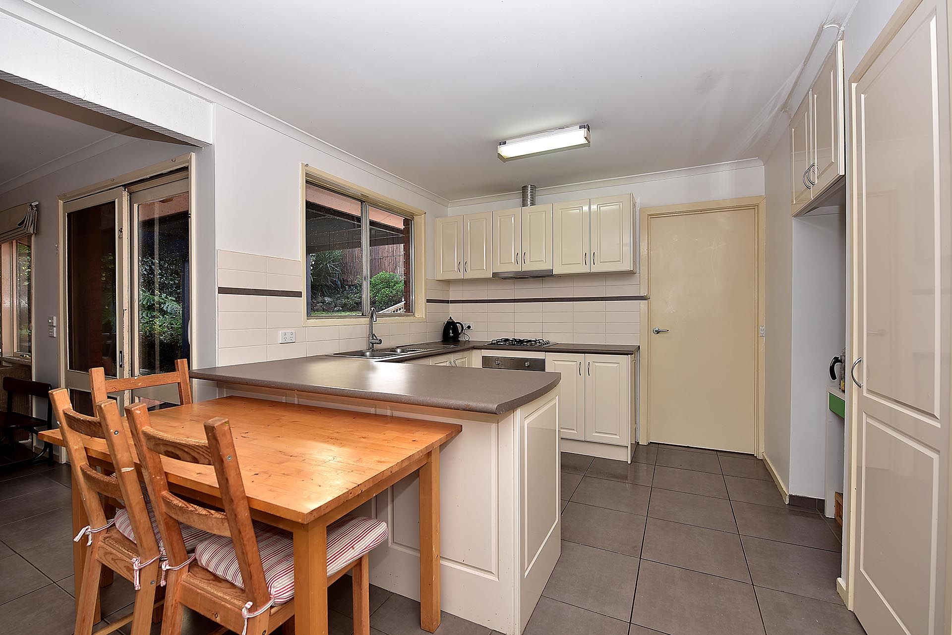 31 Lipton Drive, Frankston, VIC 3199