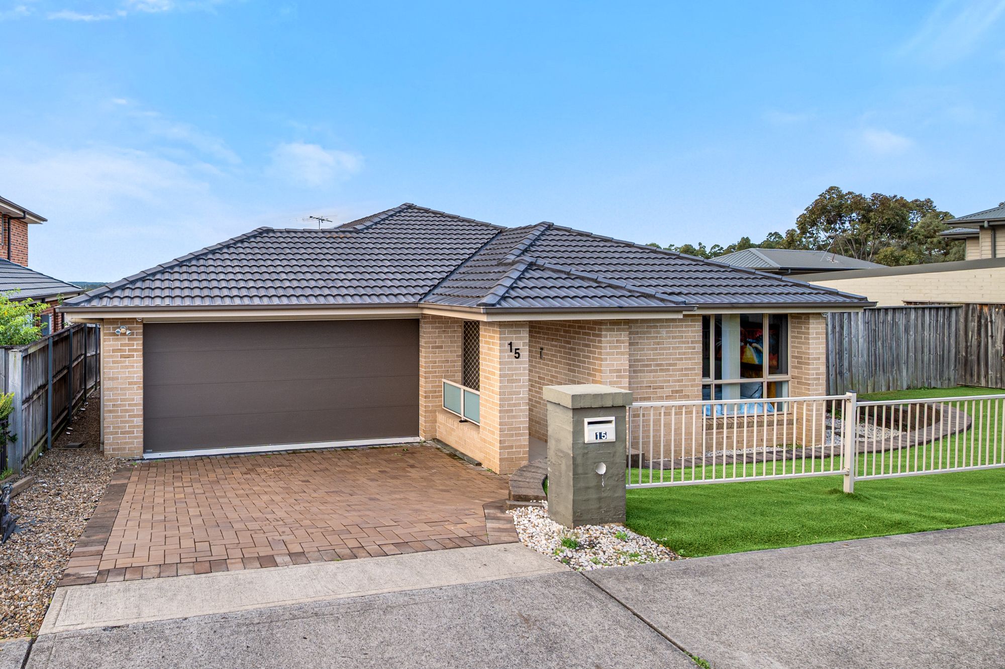 15 Snowy Avenue, Minto, NSW 2566