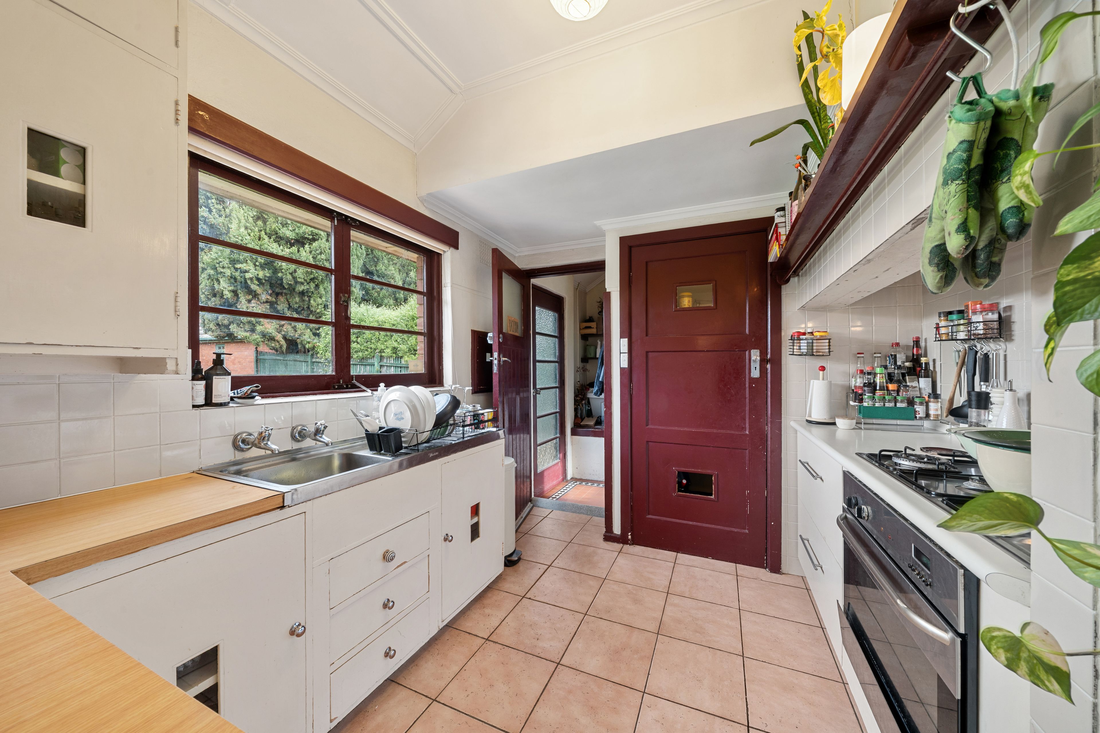 60 Ijong Street — photo 7 of 27