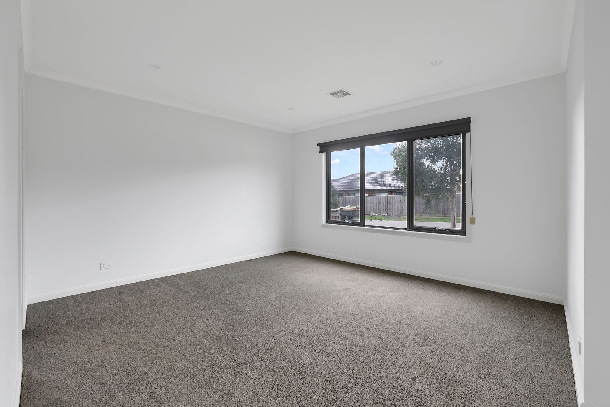 4 Bridges Street — photo 11 of 28