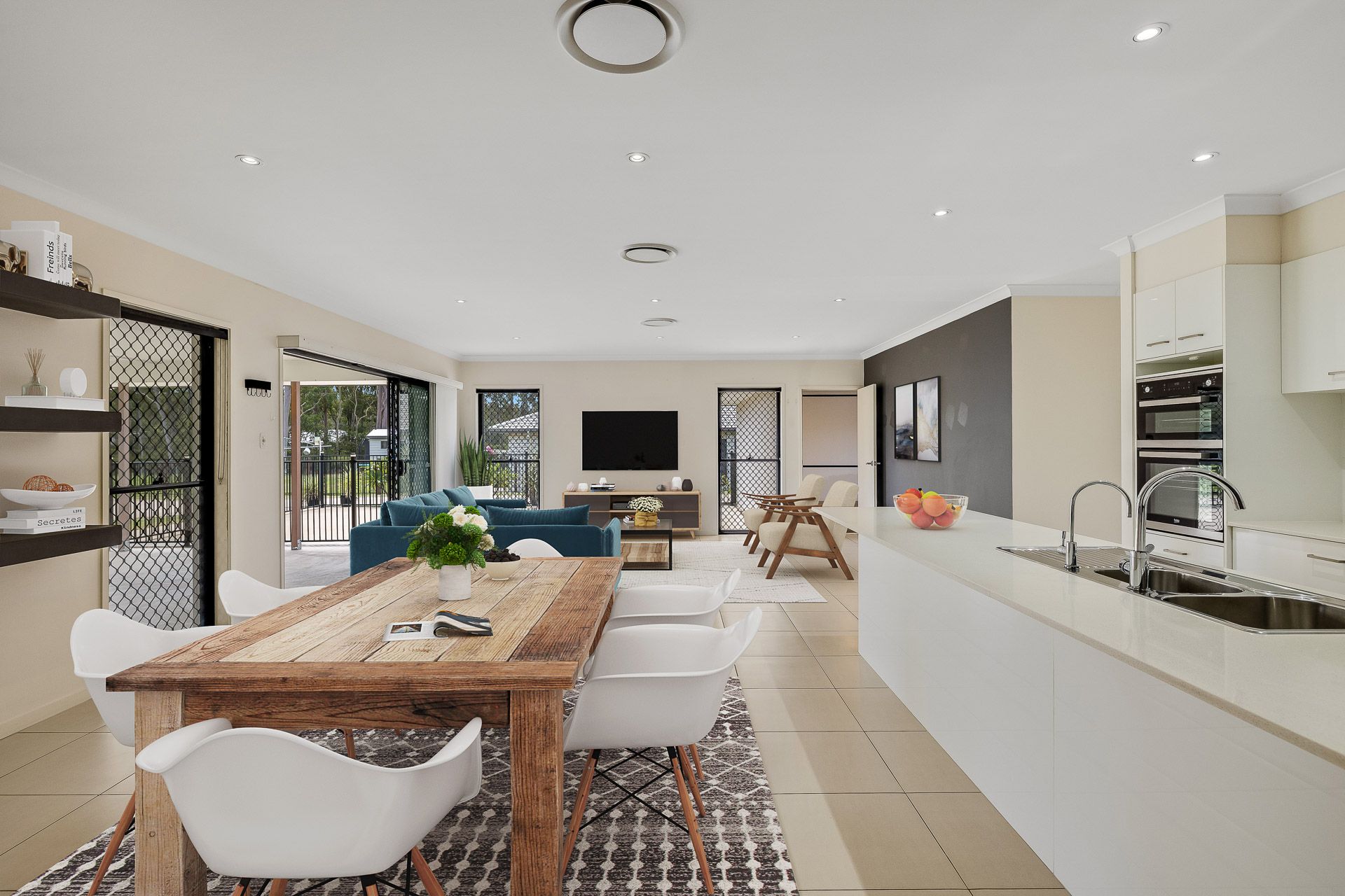 15 Kimdonn Drive, Withcott, QLD 4352