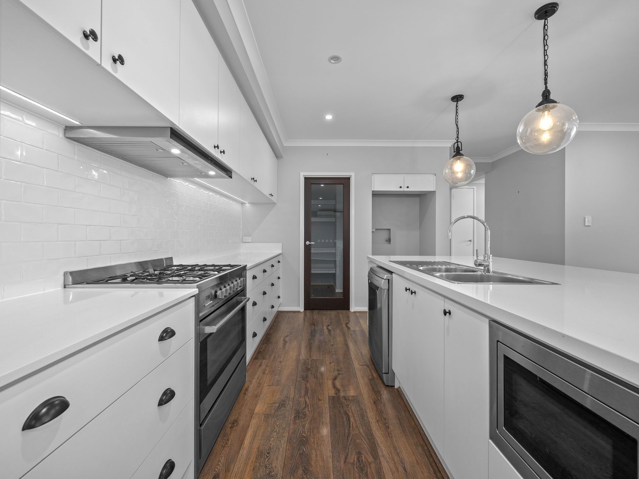 2 Oxenham Circuit, Augustine Heights, QLD 4300