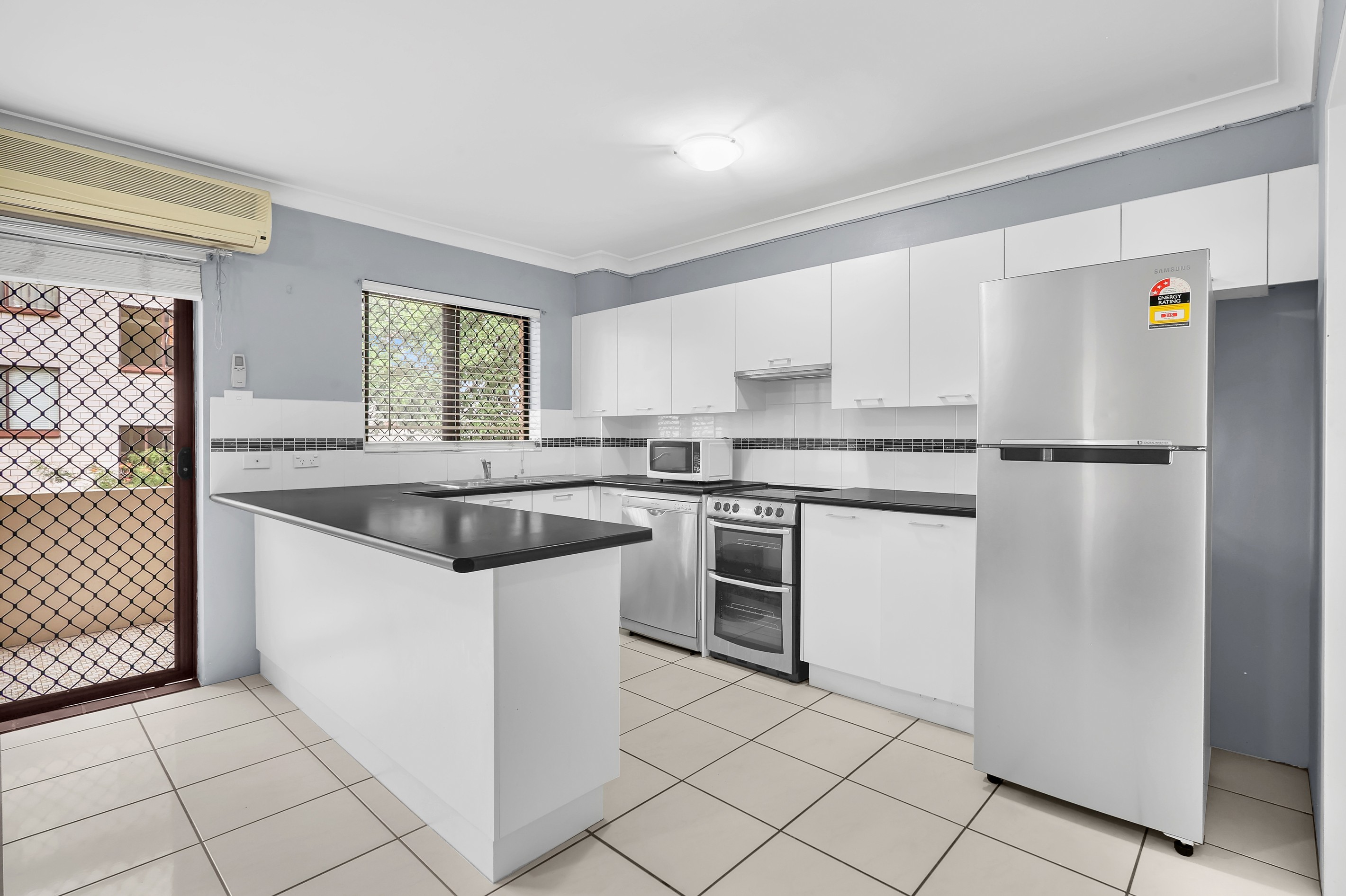2/217 Derby Street, Penrith, NSW 2750
