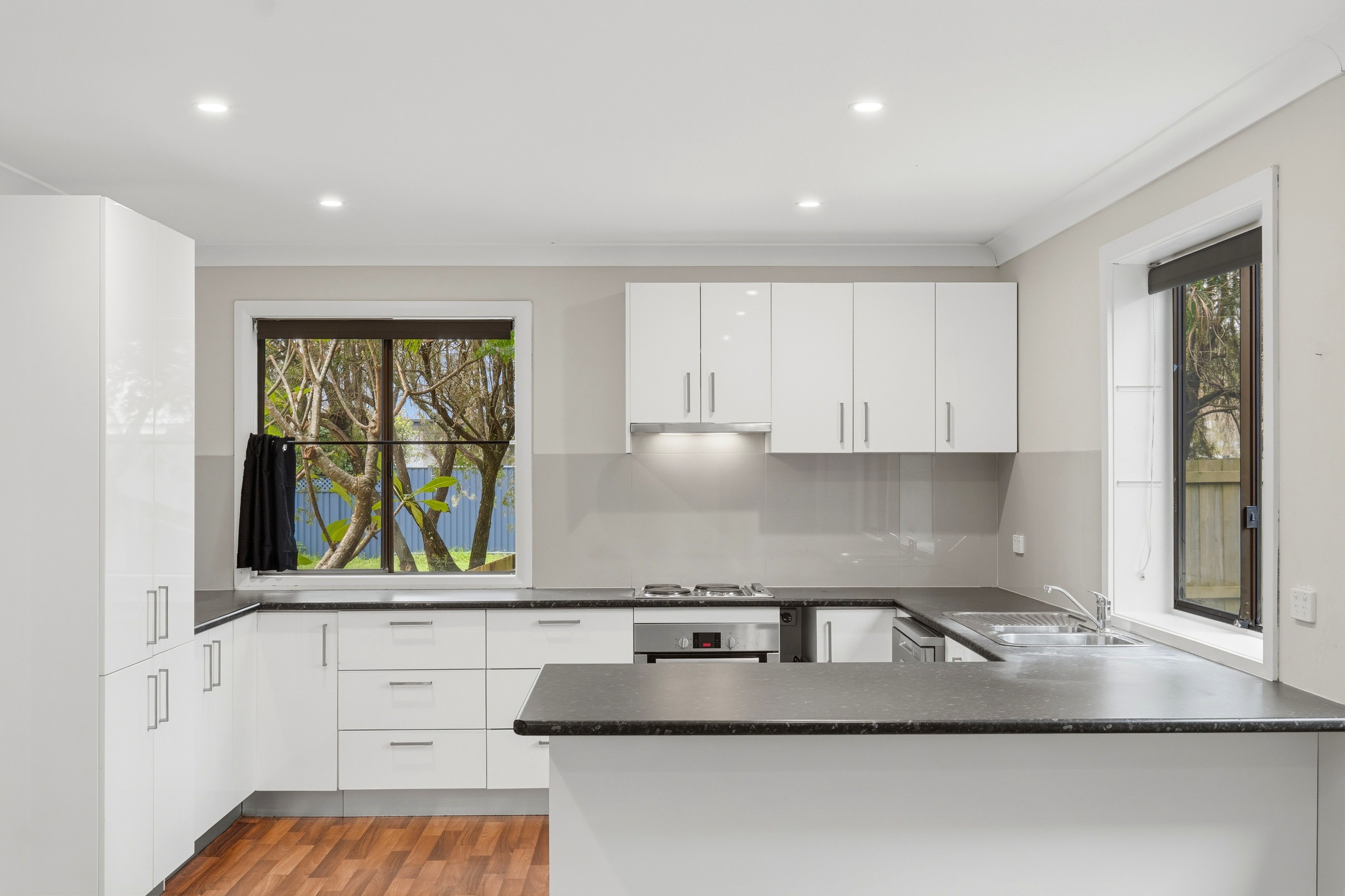 98 Trafalgar Avenue, Umina Beach, NSW 2257