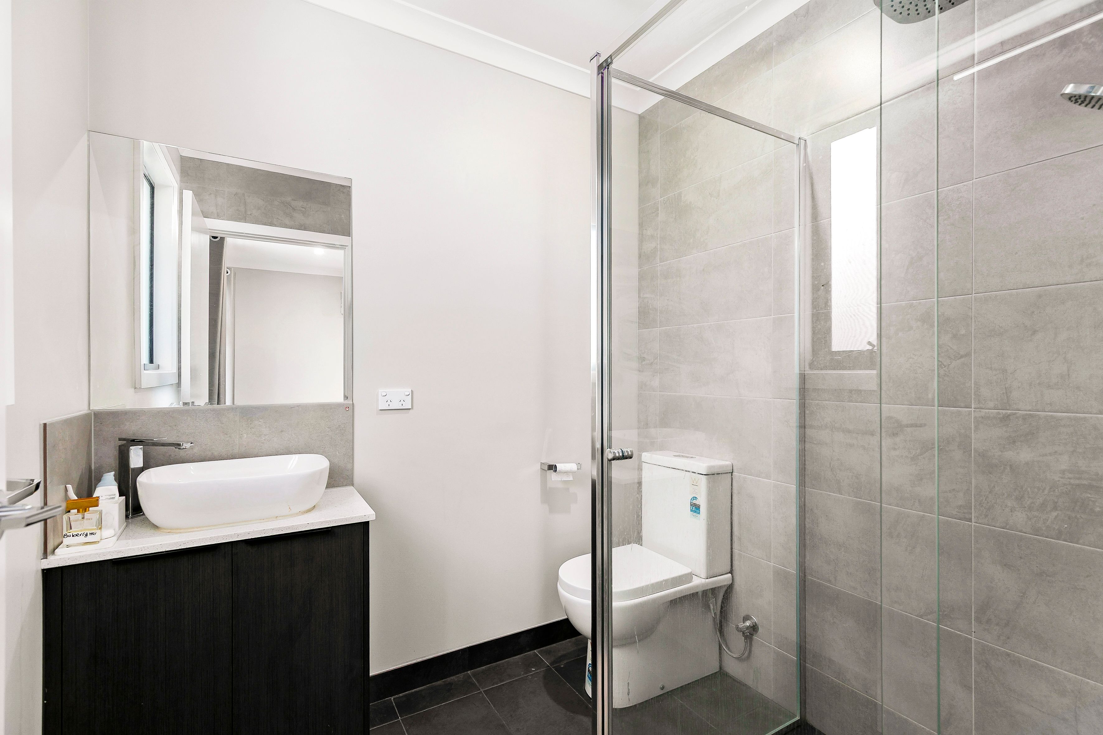 1/1 Bathurst Street — photo 15 of 16