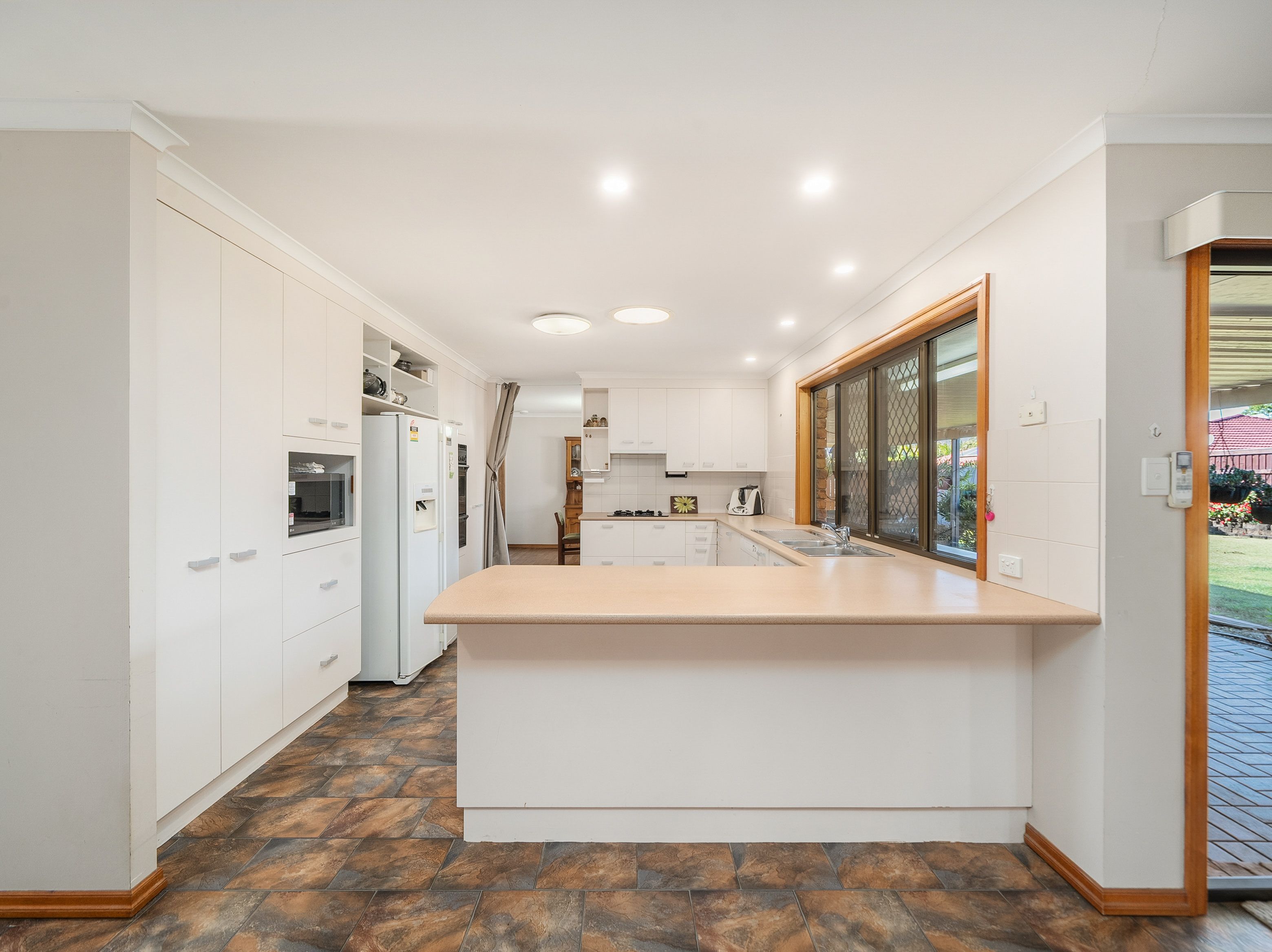 26 Kubiak Drive — photo 10 of 30
