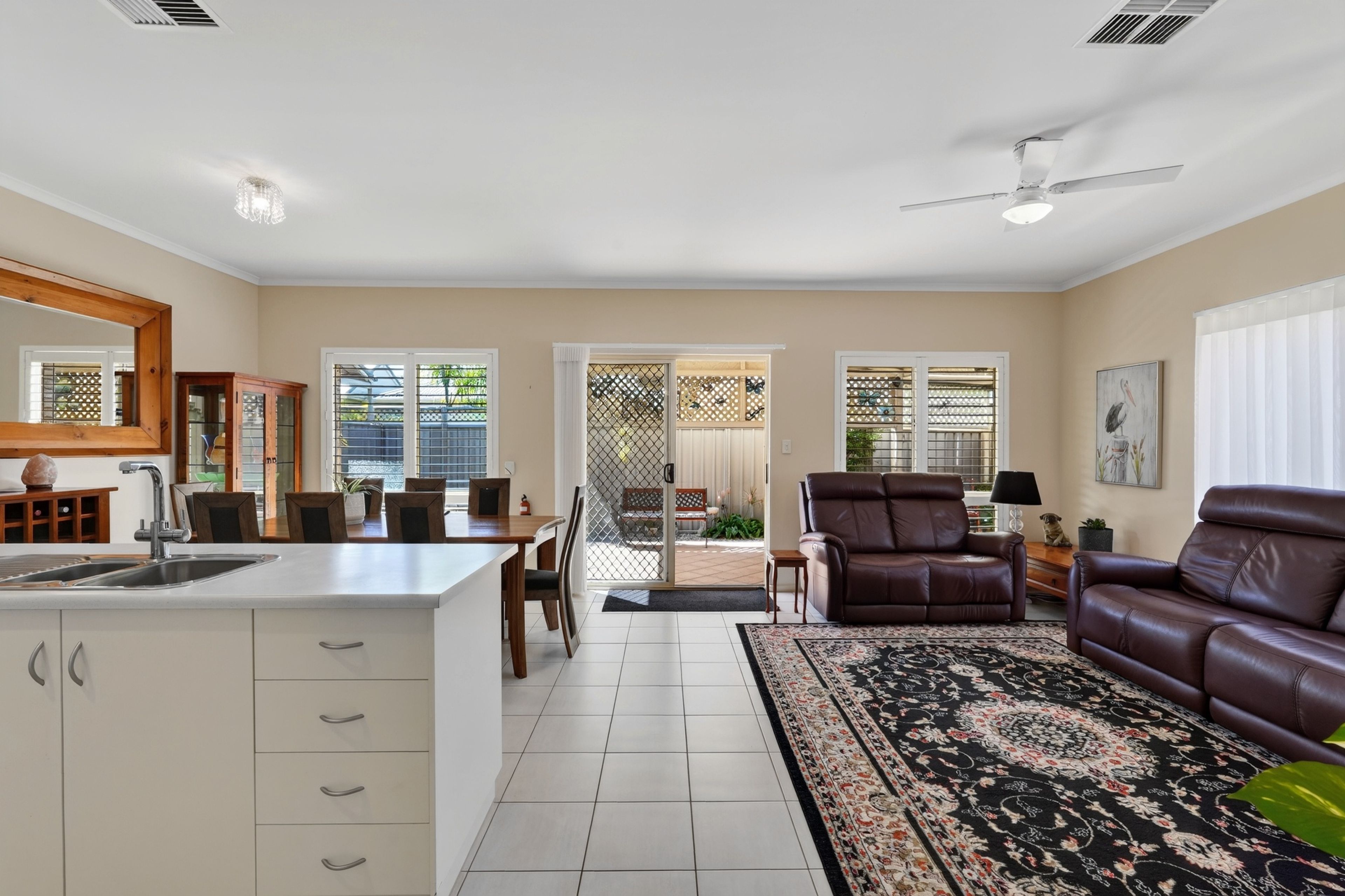 6 Sheean Street — photo 4 of 30
