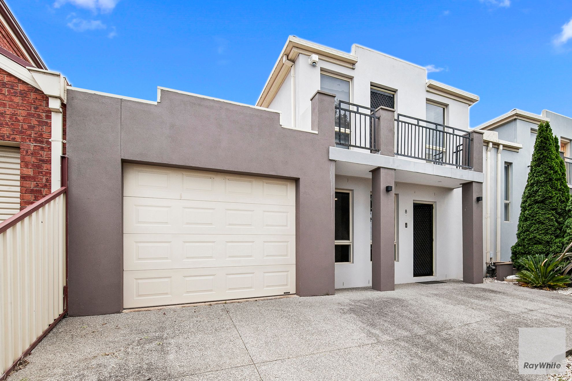 8 Sacras Court, Sydenham VIC 3037