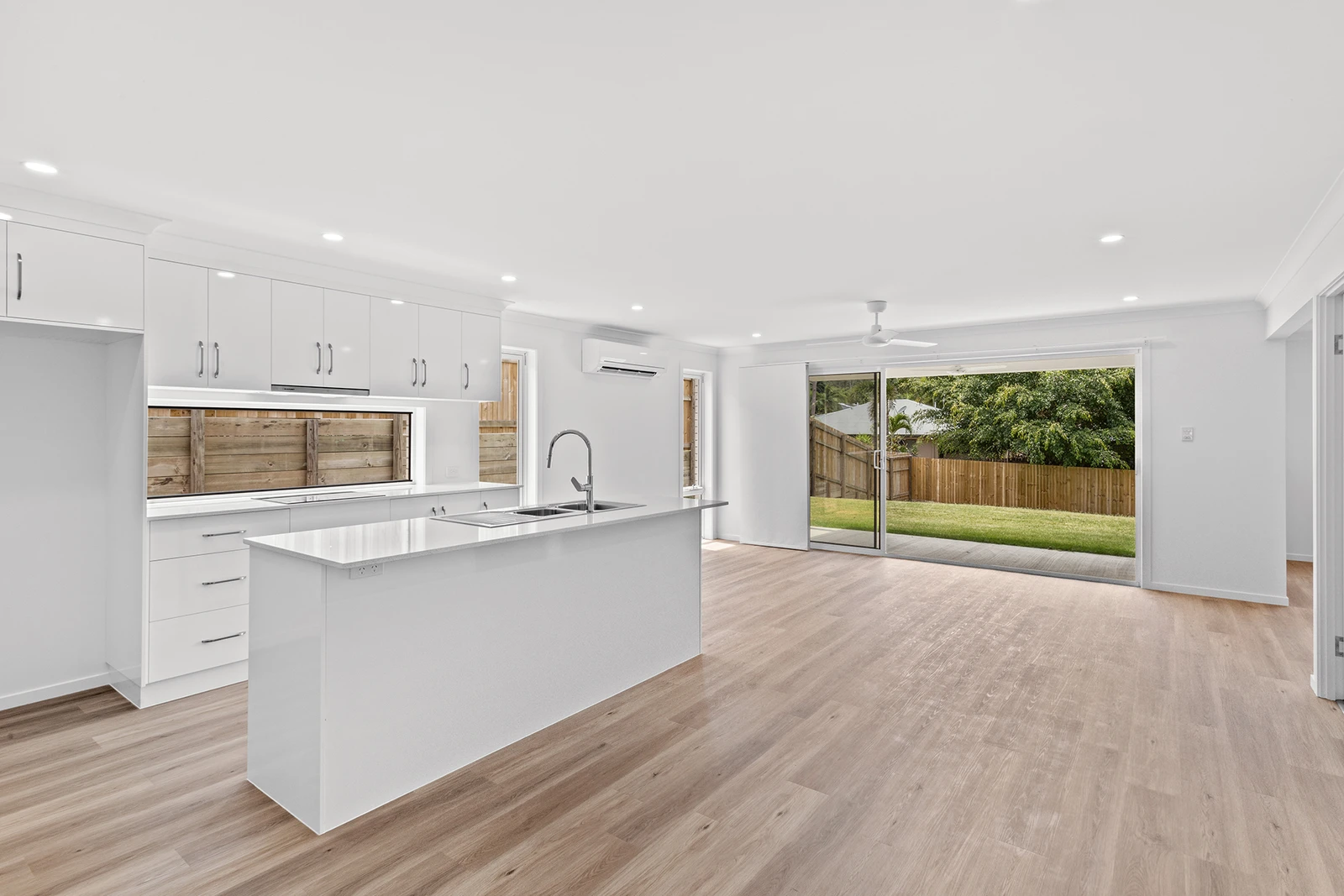 6 Sailfish Court, Cannonvale, QLD 4802