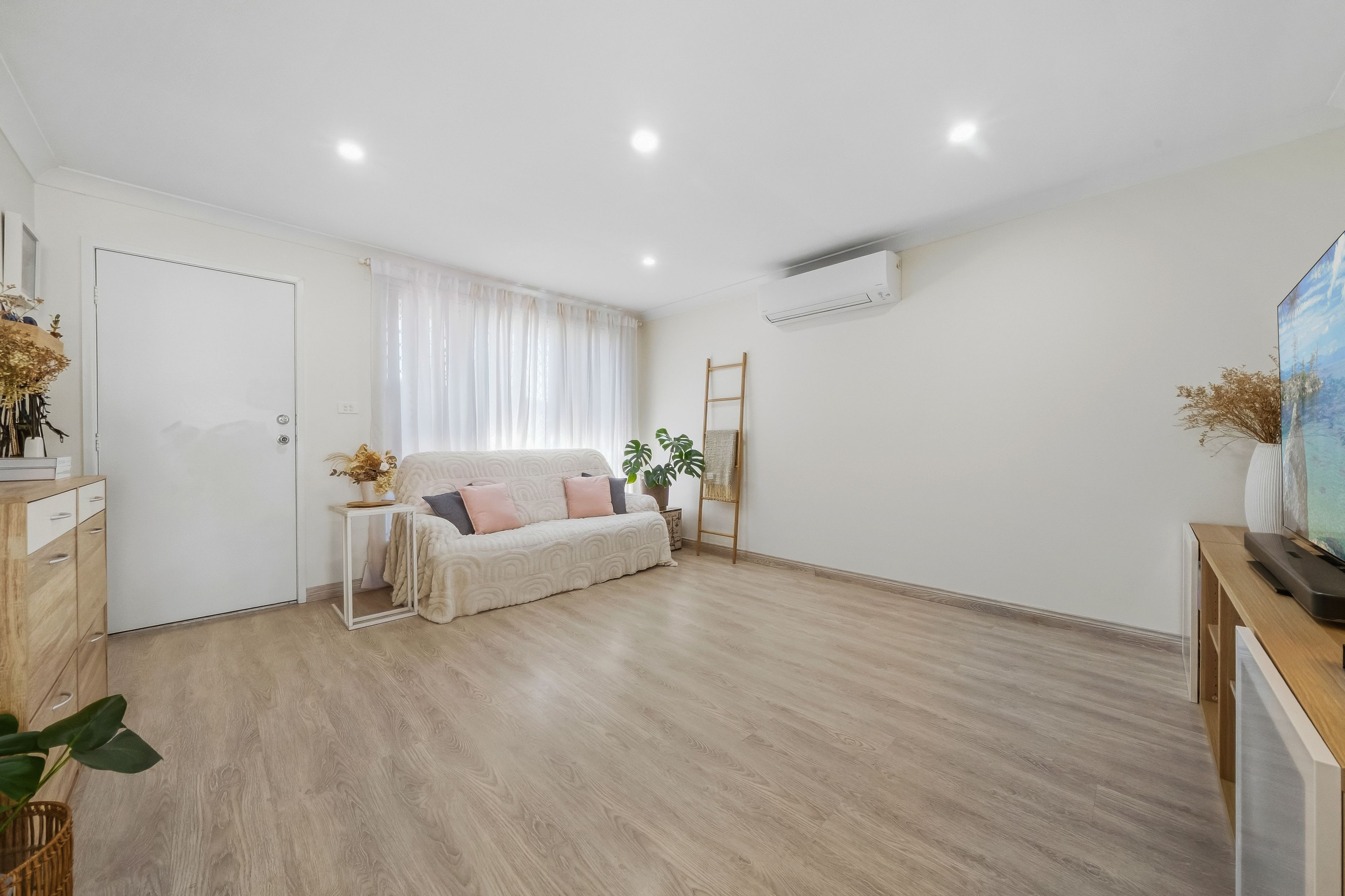 11/130 Glenfield Road — photo 4 of 11