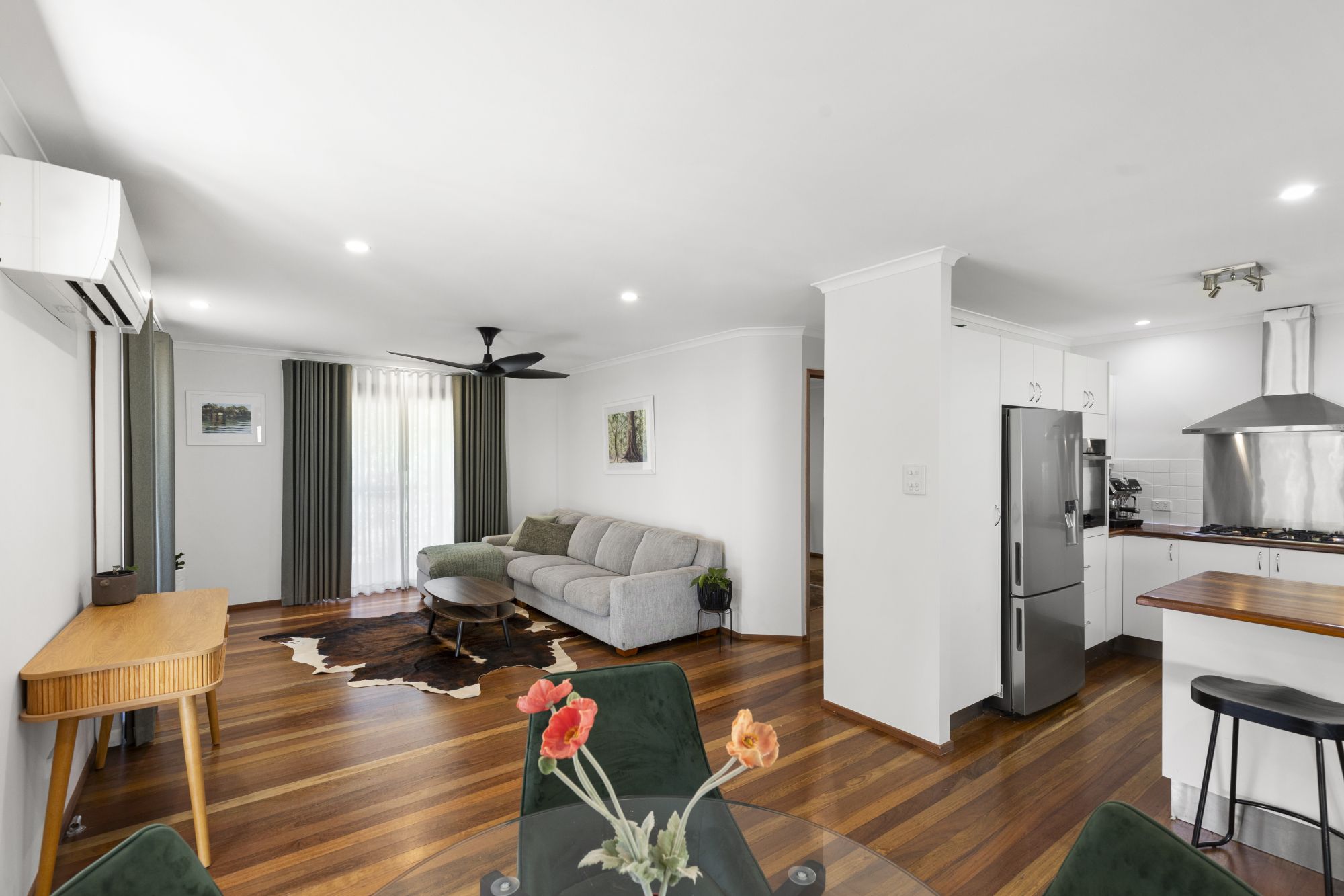 11 Connemara Road — photo 4 of 30