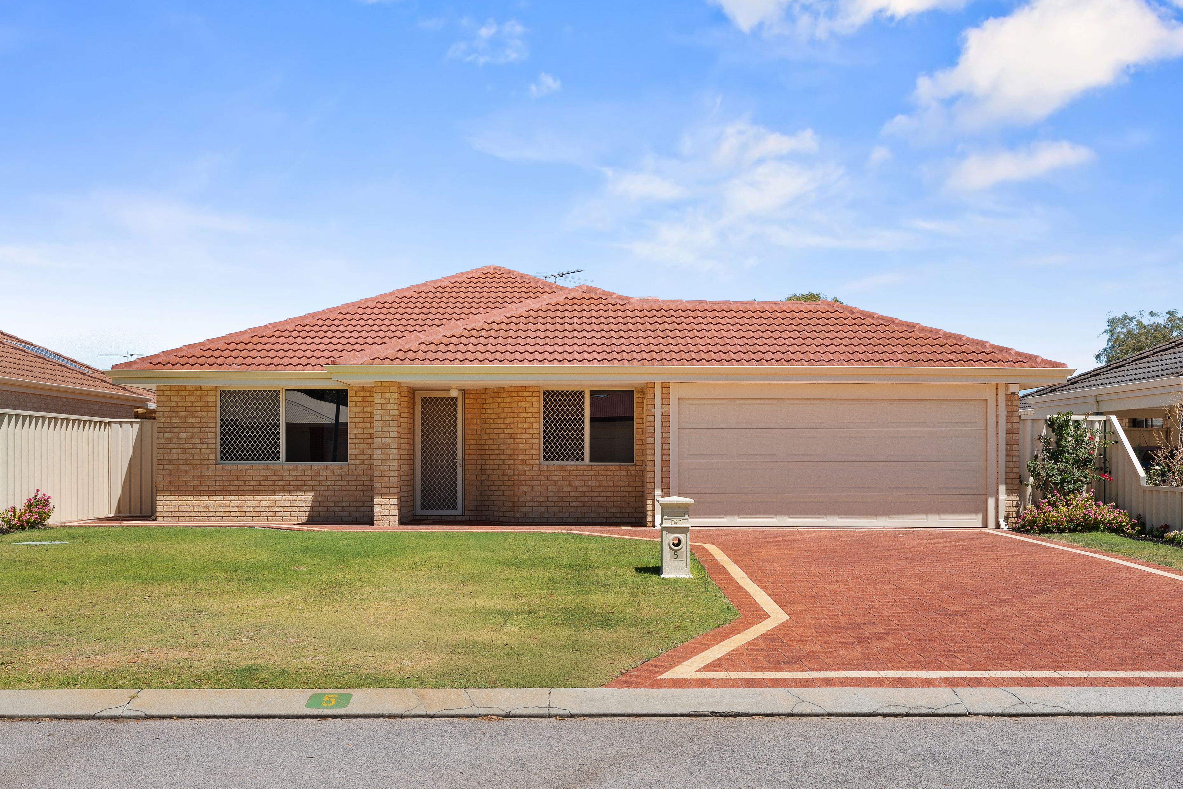 5 Gunnel Way, Rockingham, WA 6168 - Sold House - Ray White Rockingham ...