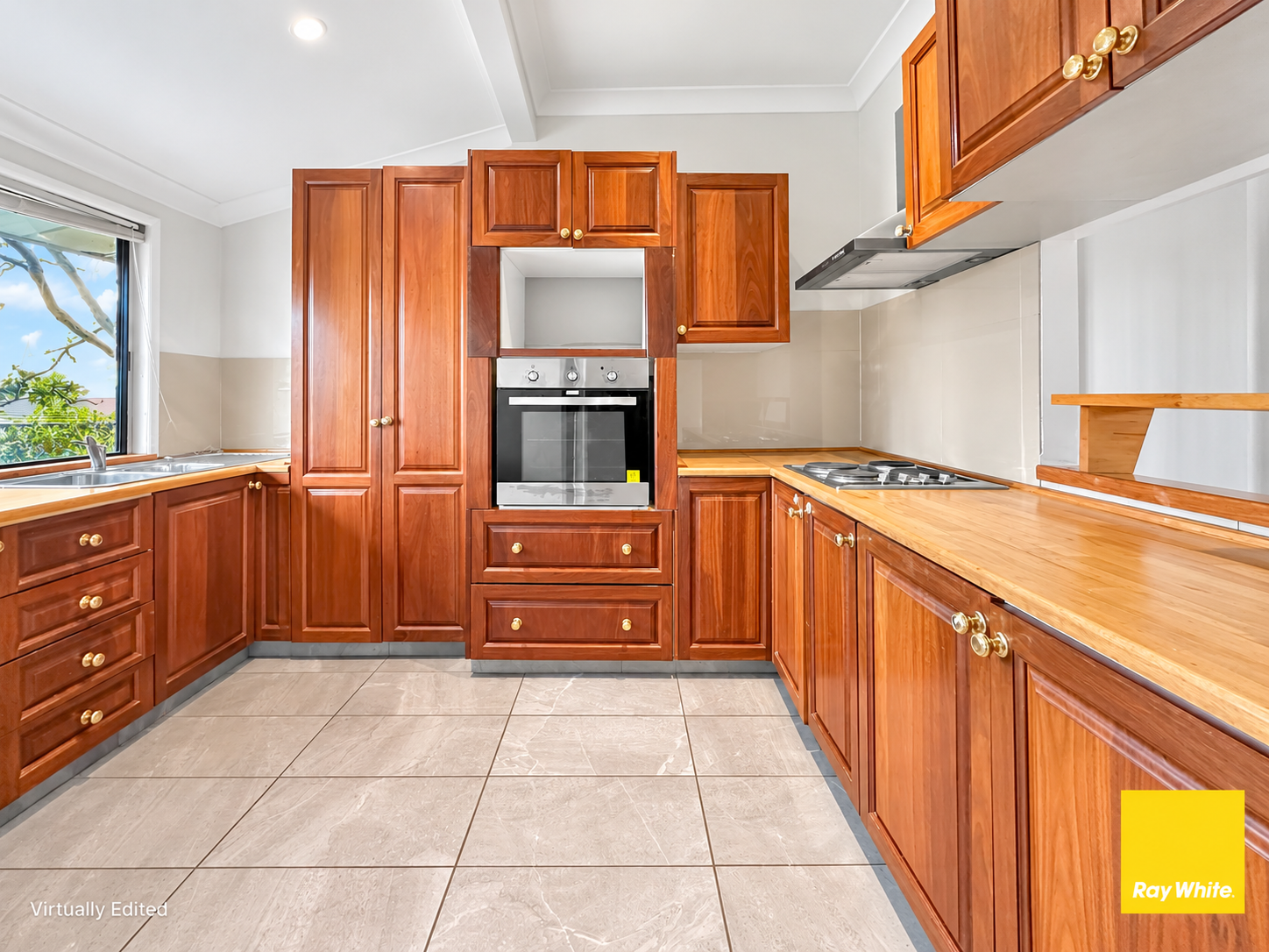 82 Minnamurra Road — photo 4 of 8
