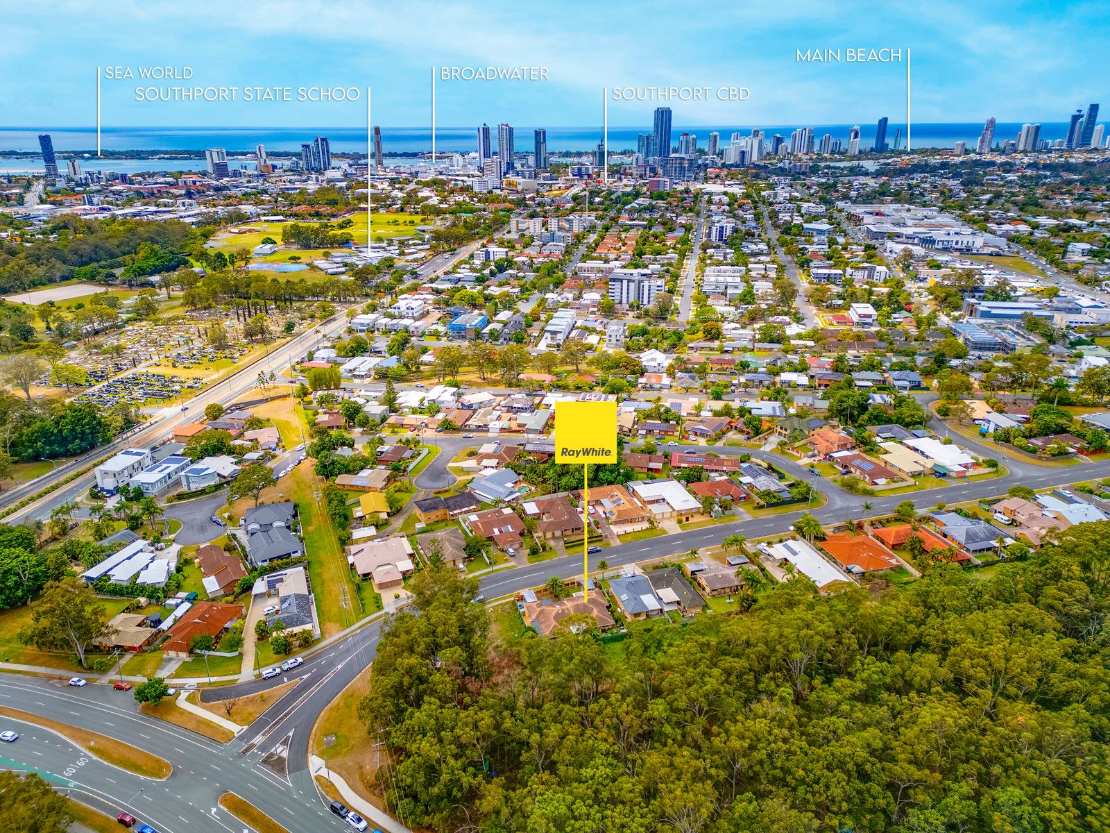1/40 Binstead Drive — photo from Ray White Benowa